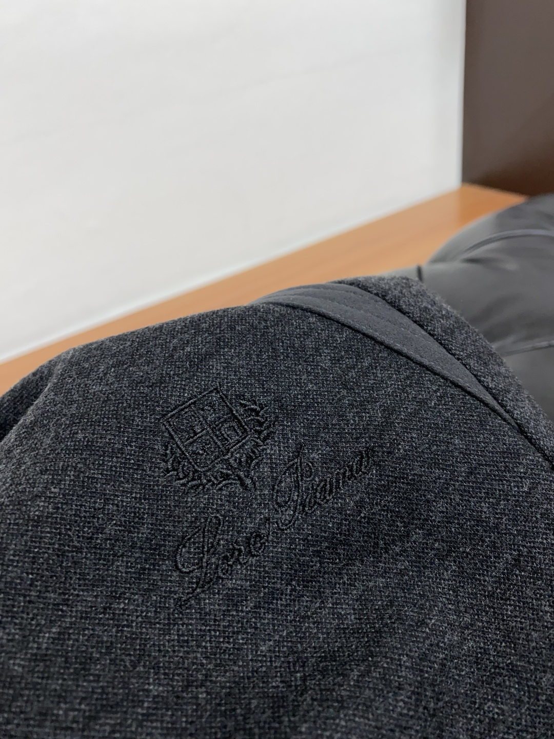 lP🆕 诺悠翩雅 秋冬新款男士直筒运动裤，羊绒羊毛混纺面料、三标齐、松紧腰抽绳、两侧口袋设计，合体的裁剪