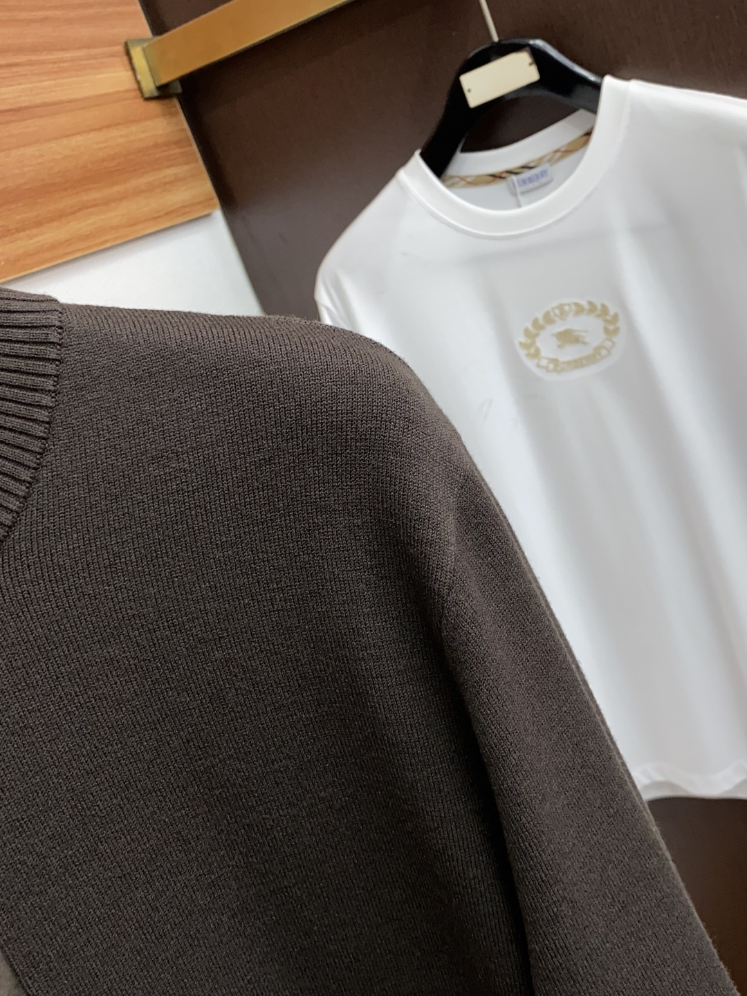 lP🆕 诺悠翩雅 家族男士高端简约立领针织长袖毛衣 香港洋行渠道货，纯正血统品质，25年秋冬 新款，经典