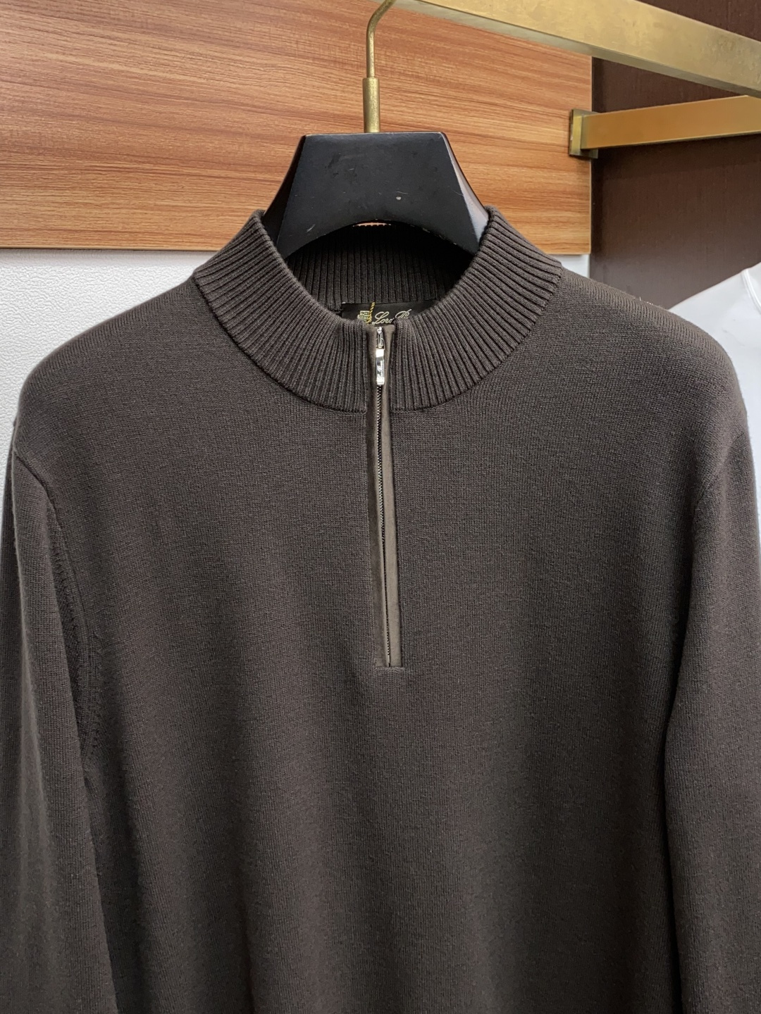 lP🆕 诺悠翩雅 家族男士高端简约立领针织长袖毛衣 香港洋行渠道货，纯正血统品质，25年秋冬 新款，经典