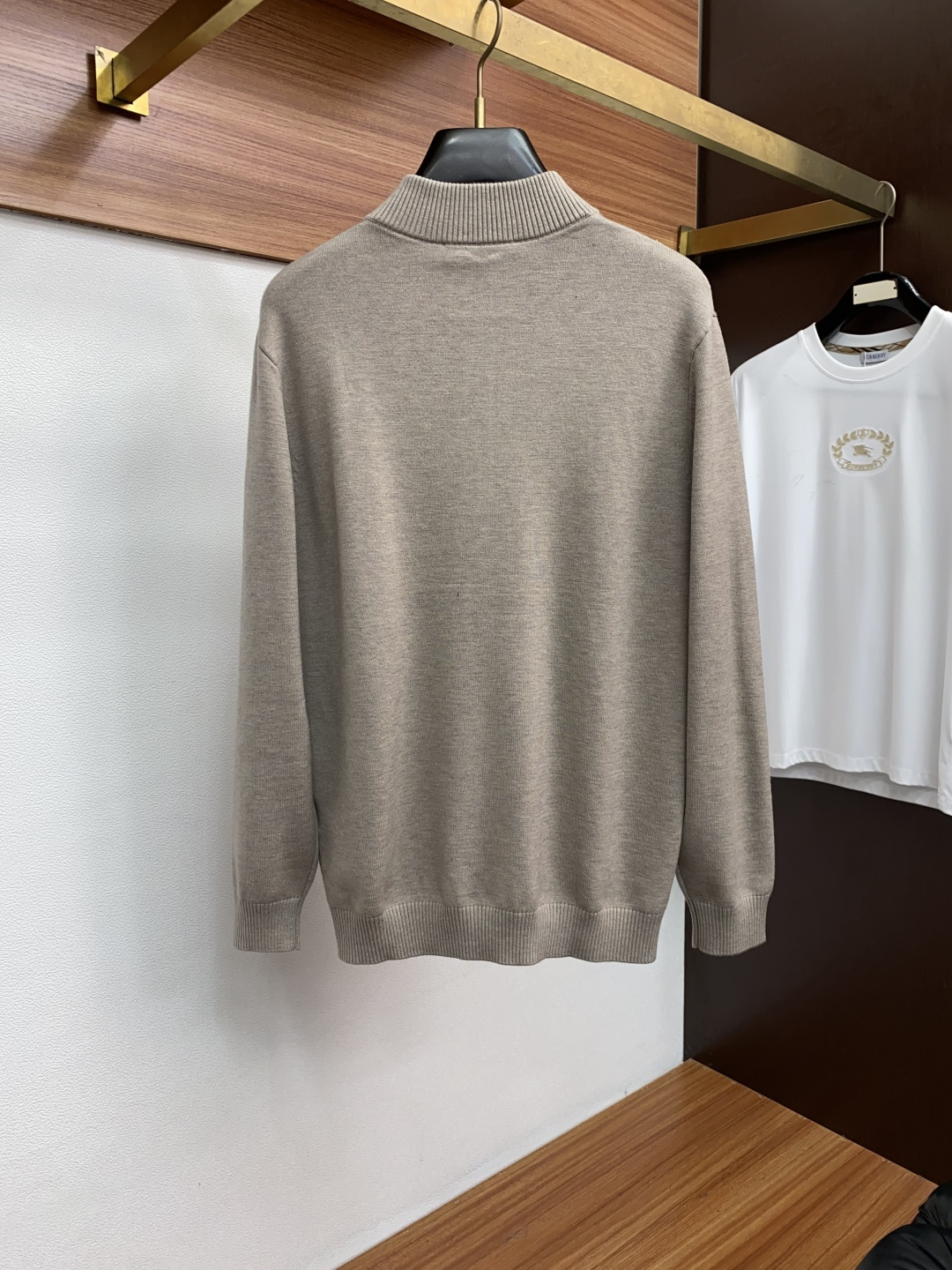 lP🆕 诺悠翩雅 家族男士高端简约立领针织长袖毛衣 香港洋行渠道货，纯正血统品质，25年秋冬 新款，经典