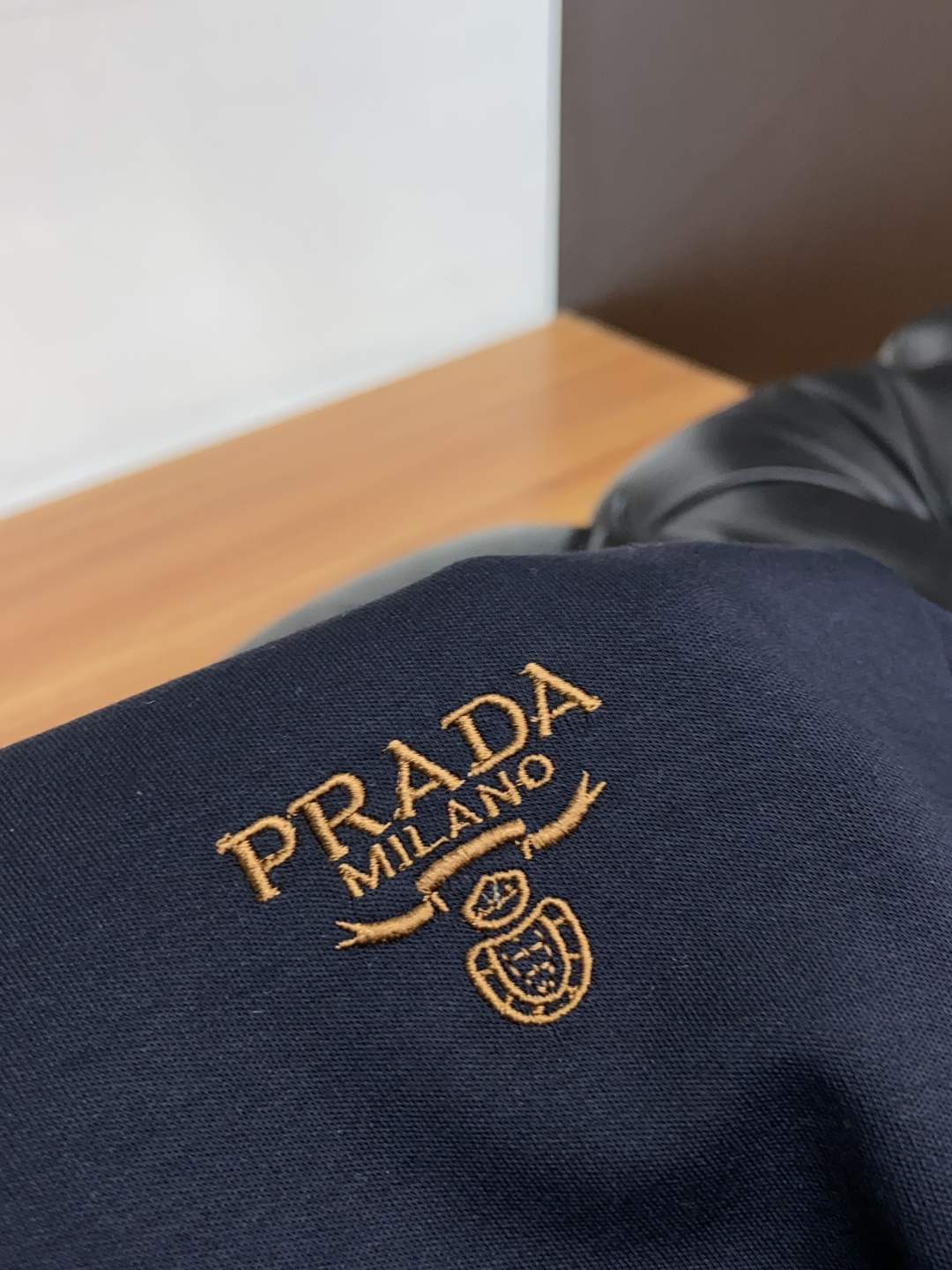 普拉达 2025最新爆款早秋长袖打底出货 欧美热销单品！精选意大利🇮🇹进口双面羊绒棉面料舒适柔软搭配最新