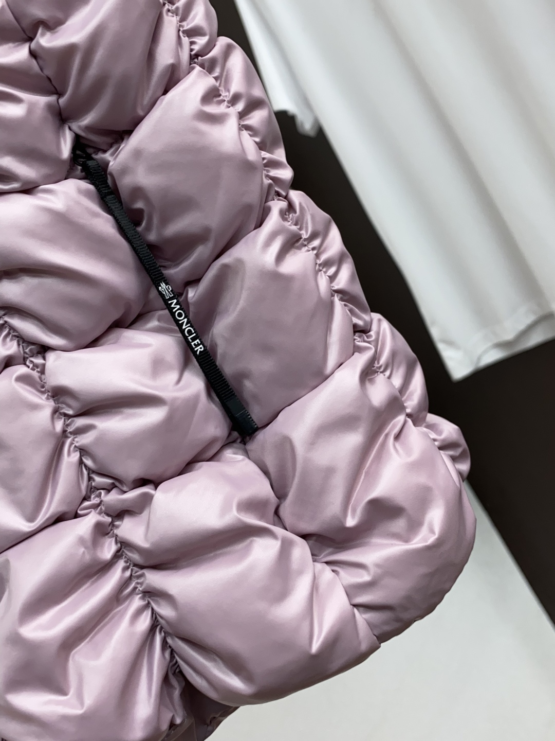 女款 蒙口 秋冬新款拼接羽绒马甲 原版1:1订制五金配件全进口原版定制 欢迎专柜对比 绝对的高品质 采用