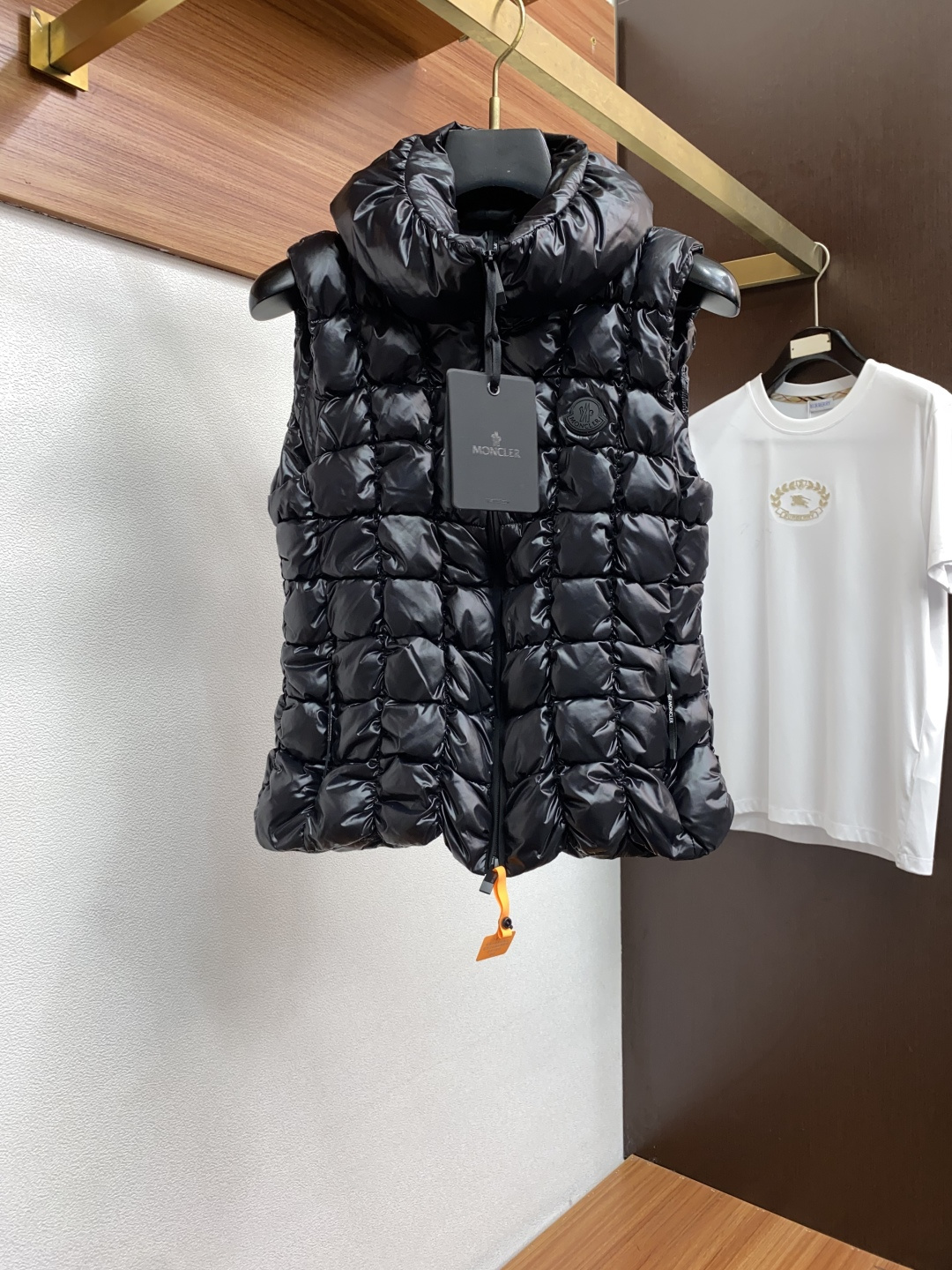 女款 蒙口 秋冬新款拼接羽绒马甲 原版1:1订制五金配件全进口原版定制 欢迎专柜对比 绝对的高品质 采用