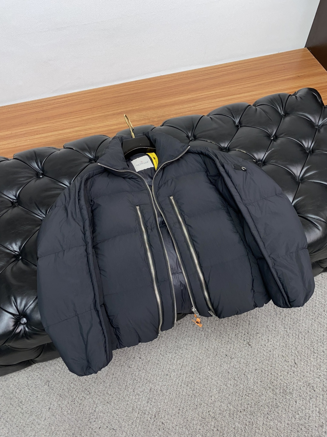 蒙口 秋冬新款拼接羽绒服 原版1:1订制五金配件全进口原版定制 欢迎专柜对比 绝对的高品质 采用顶级90