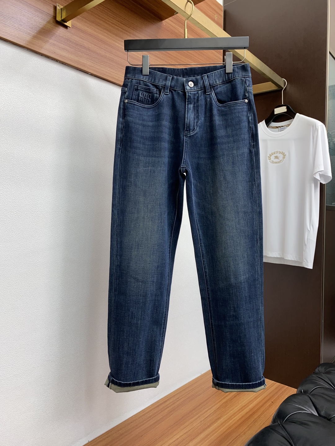 缪缪 2025SS秋冬 新品 原单男士羊毛牛仔裤纯血统品 每季必出的类型，松紧腰围上身极为舒适 无需质疑