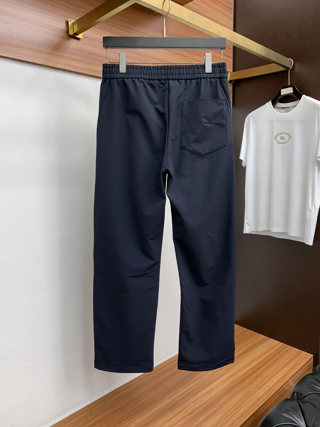 迪奥 2025SS早秋冬新品 加厚面料男士运动户外休闲裤 每季必出的类型，无需质疑的热卖王牌单品，亚黑符