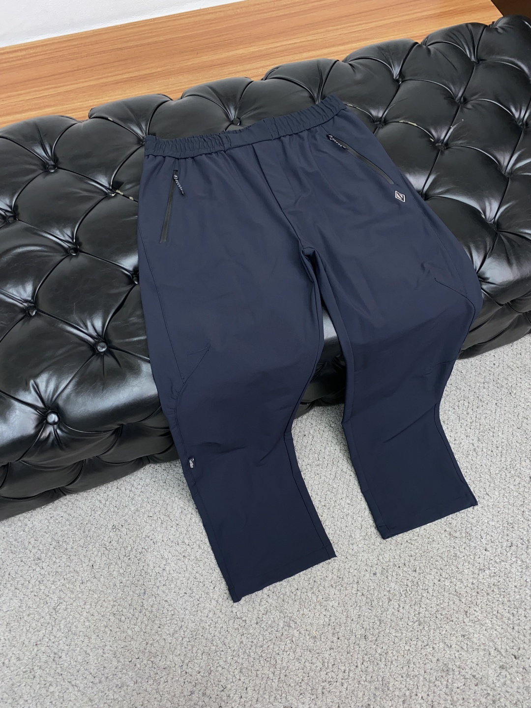 迪奥 2025SS早秋冬新品 加厚面料男士运动户外休闲裤 每季必出的类型，无需质疑的热卖王牌单品，亚黑符