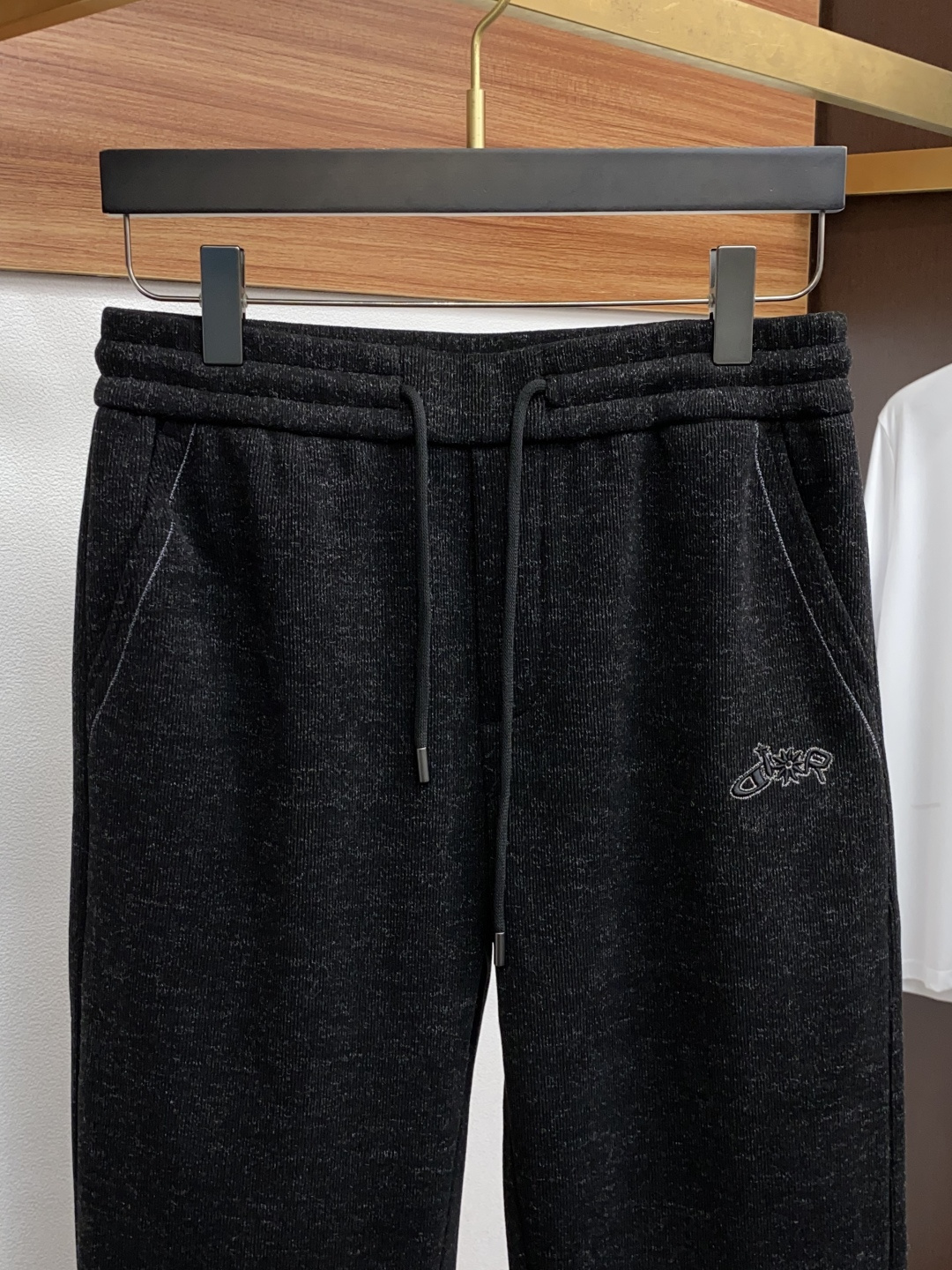 迪奥 2025SS早秋冬新品 加厚羊毛面料男士运动户外休闲裤 每季必出的类型，无需质疑的热卖王牌单品，亚