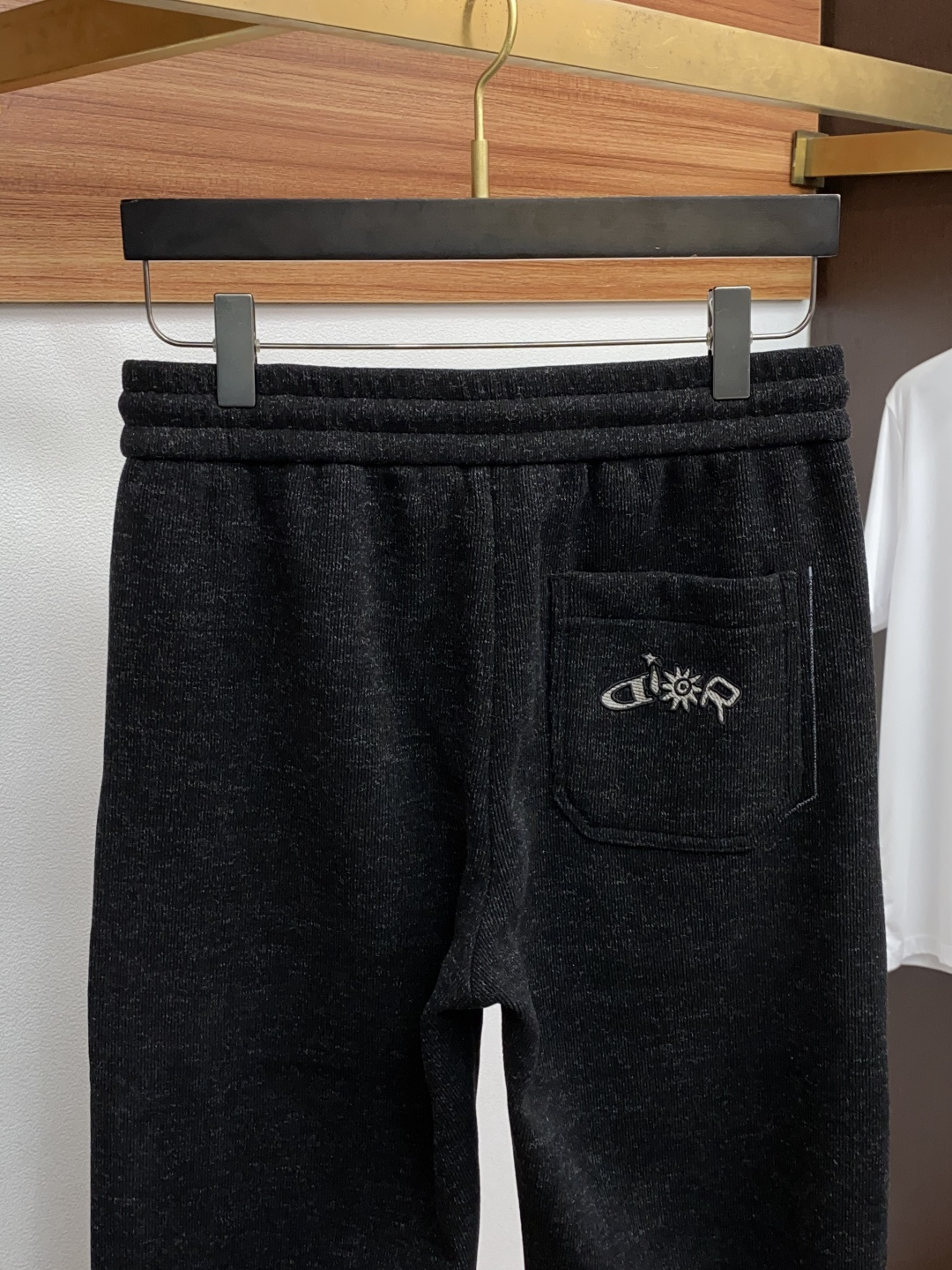 迪奥 2025SS早秋冬新品 加厚羊毛面料男士运动户外休闲裤 每季必出的类型，无需质疑的热卖王牌单品，亚