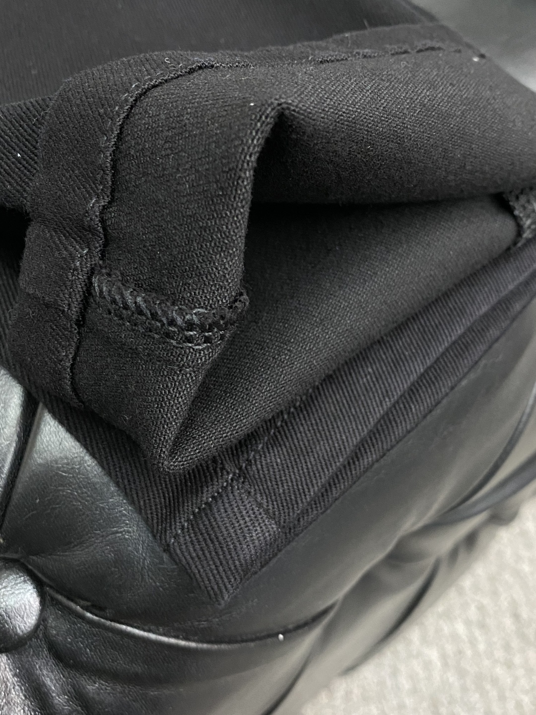 25ss秋冬 新款 男士小直筒原单 牛仔裤 秋冬新款超柔软，弹力面料，复杂的手工艺叠加，任何一个洗水环节