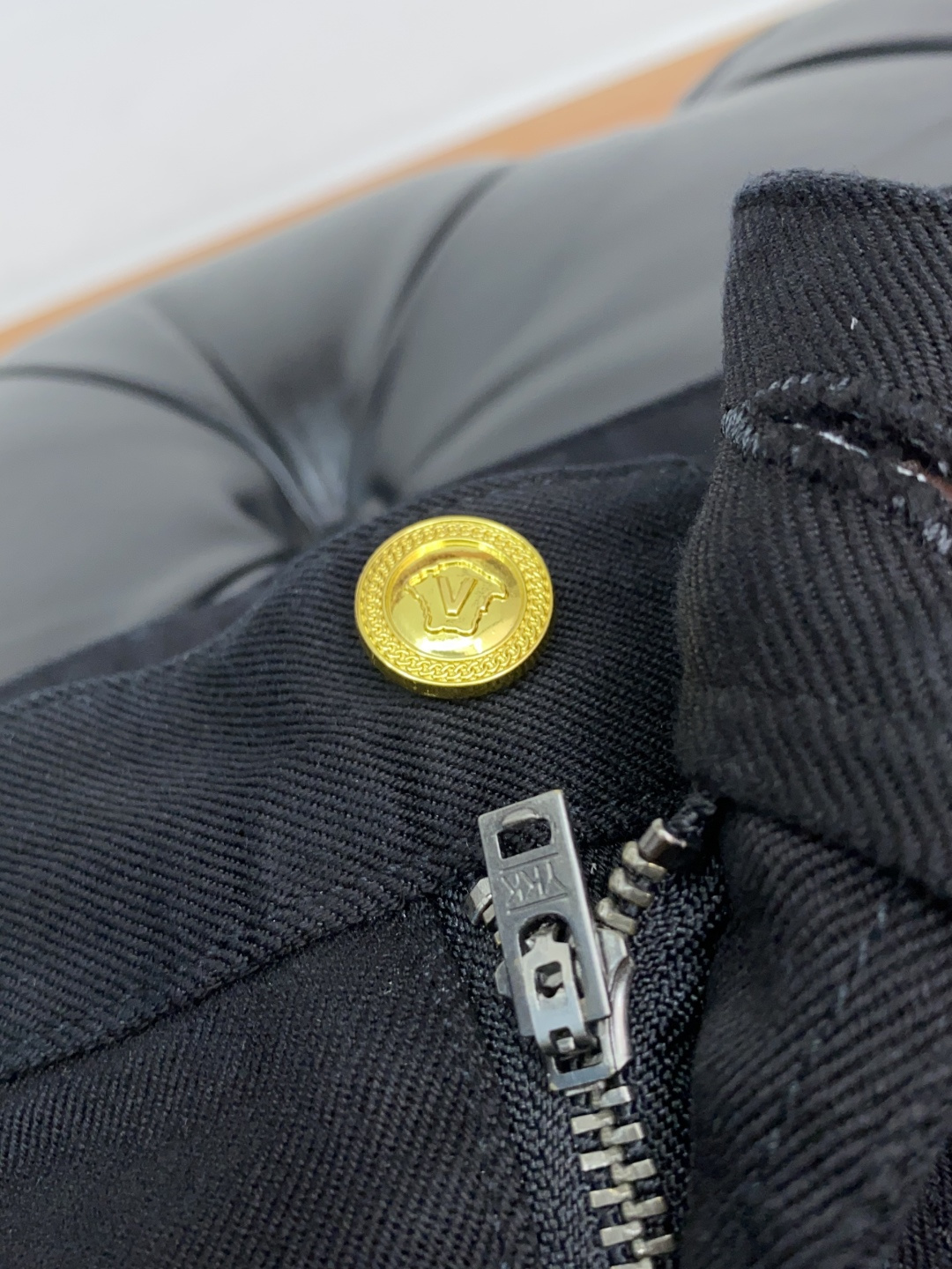 25ss秋冬 新款 男士小直筒原单 牛仔裤 秋冬新款超柔软，弹力面料，复杂的手工艺叠加，任何一个洗水环节