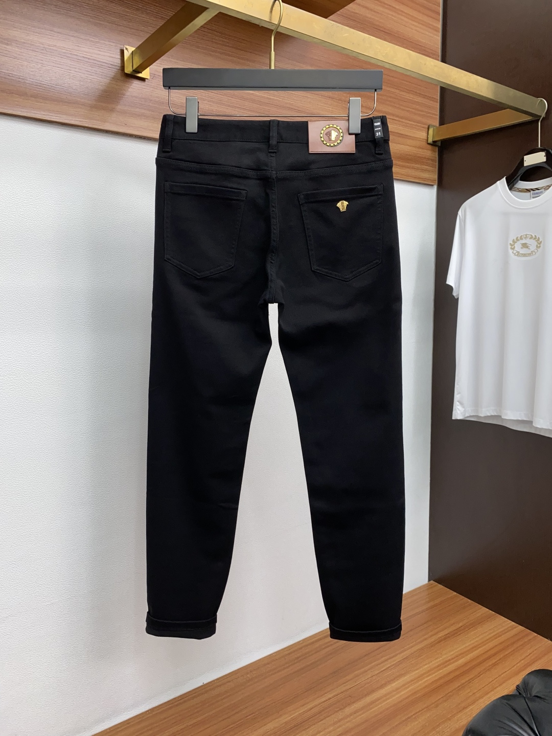 25ss秋冬 新款 男士小直筒原单 牛仔裤 秋冬新款超柔软，弹力面料，复杂的手工艺叠加，任何一个洗水环节