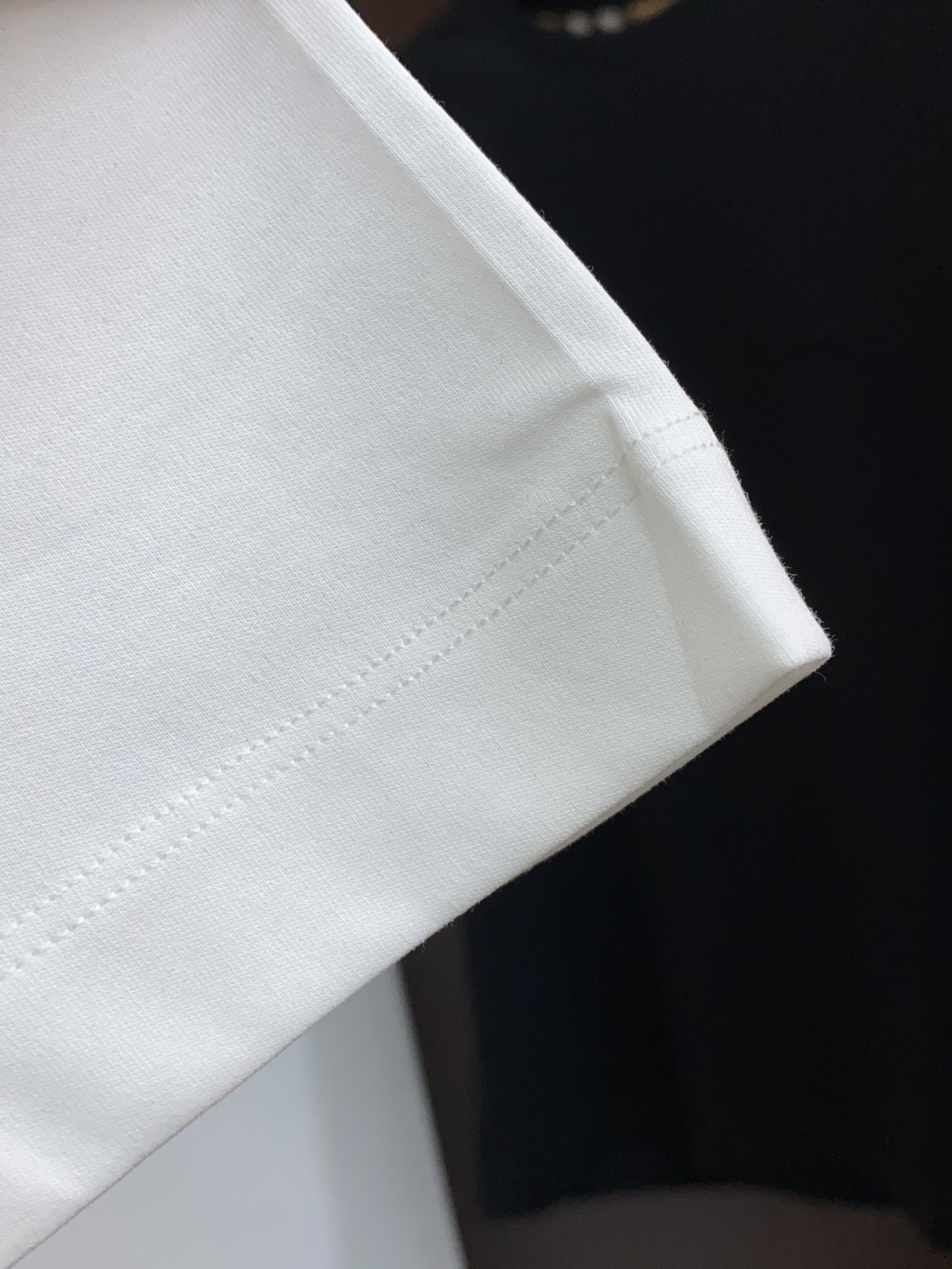 Burberry Men's White Short Sleeve T-Shirt with Logo Detail - Modern Fit 6 cmp i1757945097552 8836 0 4