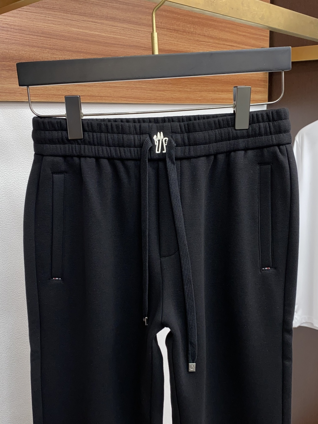 蒙口 2025SS早秋冬新品 加厚面料男士商务运动休闲裤 每季必出的类型，无需质疑的热卖王牌单品，亚黑符