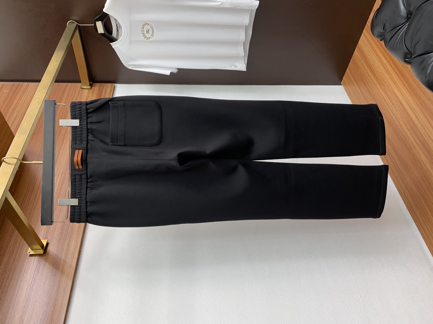 杰尼亚 2025SS早秋冬新品 加厚面料男士商务运动休闲裤 每季必出的类型，无需质疑的热卖王牌单品，亚黑
