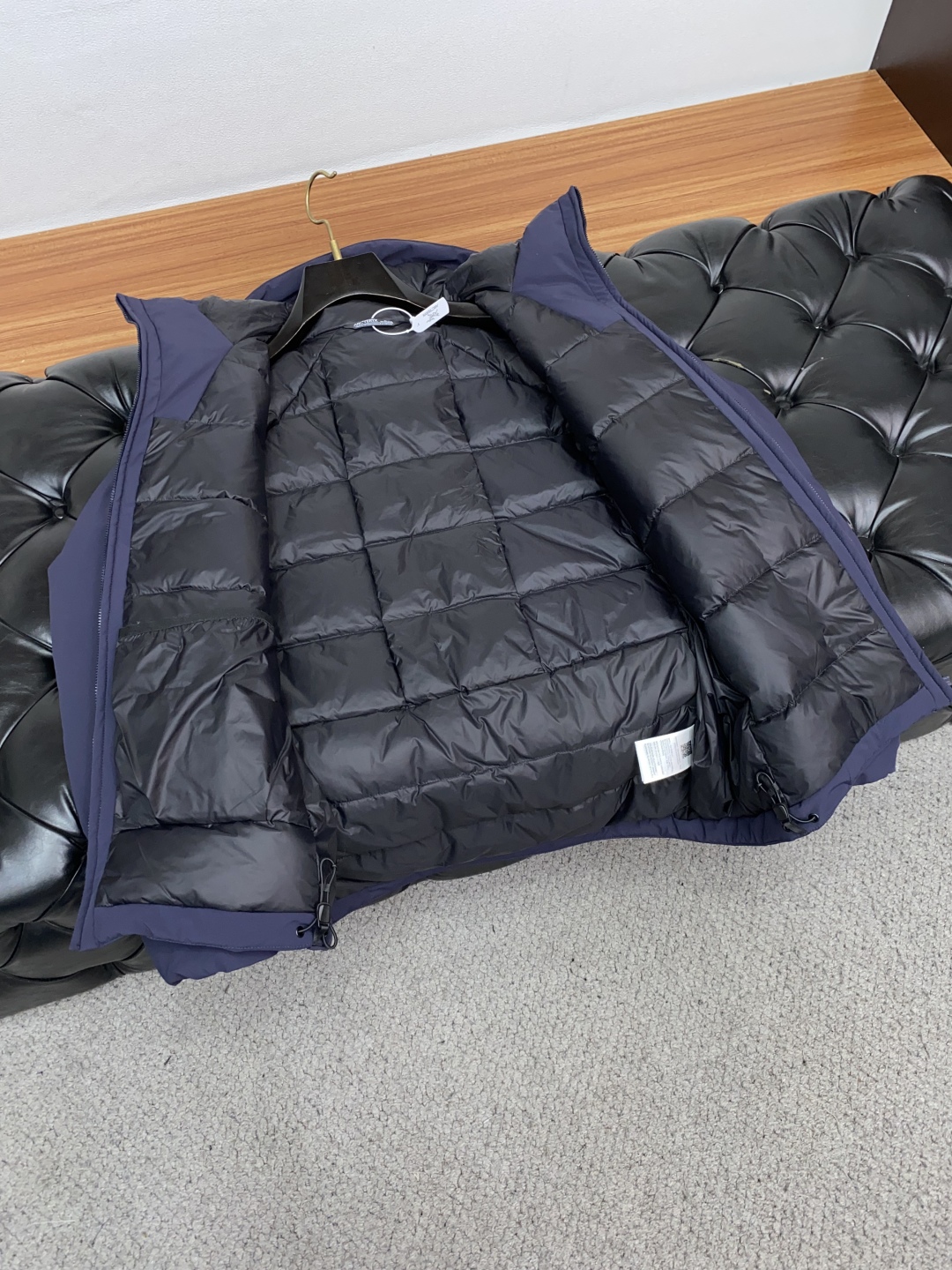 始祖鸟 2025秋冬新款🆕羽绒服 原版1:1订制五金配件全进口原版定制 欢迎专柜对比 绝对的高品质 采用