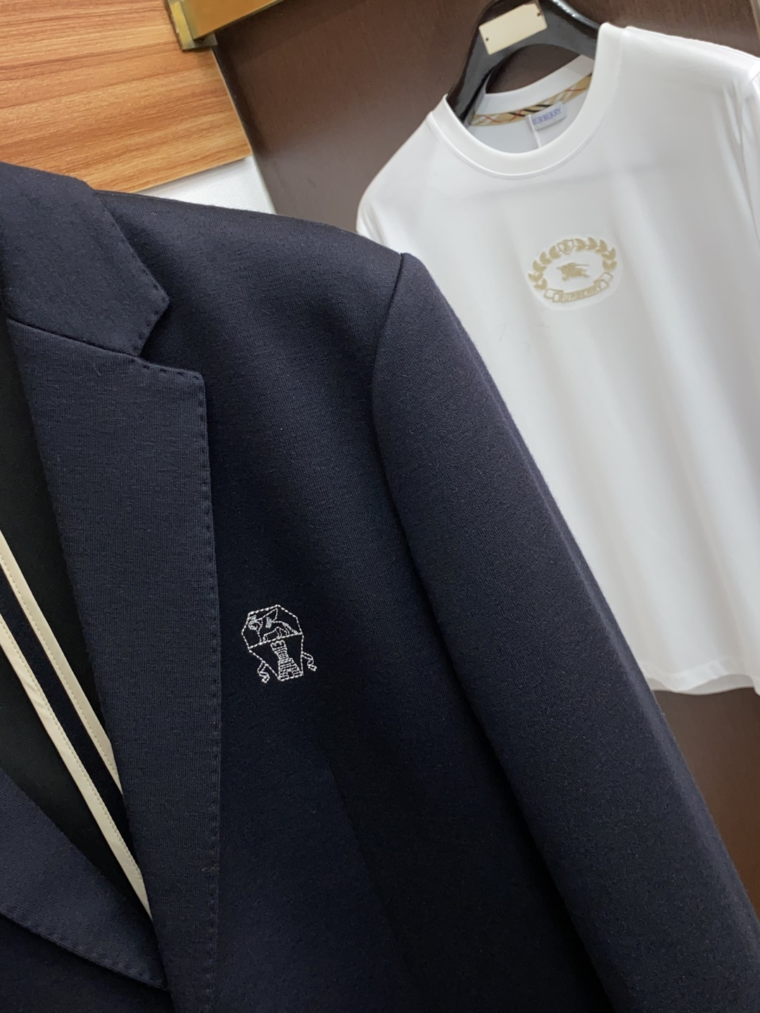 Brunello Cucinelli Men's Navy Wool Blazer - Modern Fit & Luxurious Style 5 cmp i1758026417099 6804 0 3