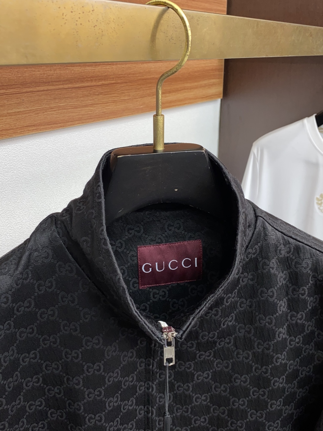 Gucci Men's Black Jacquard Logo Print Lightweight Zip Up Jacket 4 cmp i1758026866042 3348 0 2