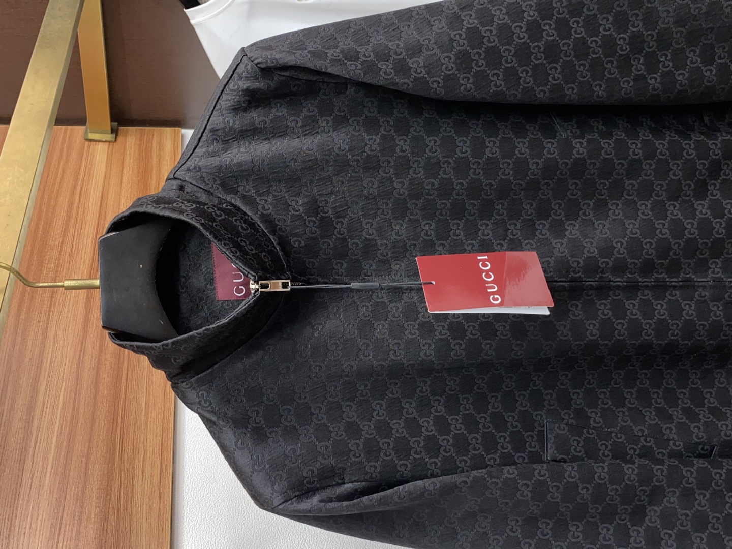 Gucci Men's Black Jacquard Logo Print Lightweight Zip Up Jacket 3 cmp i1758027329478 4506 0 1
