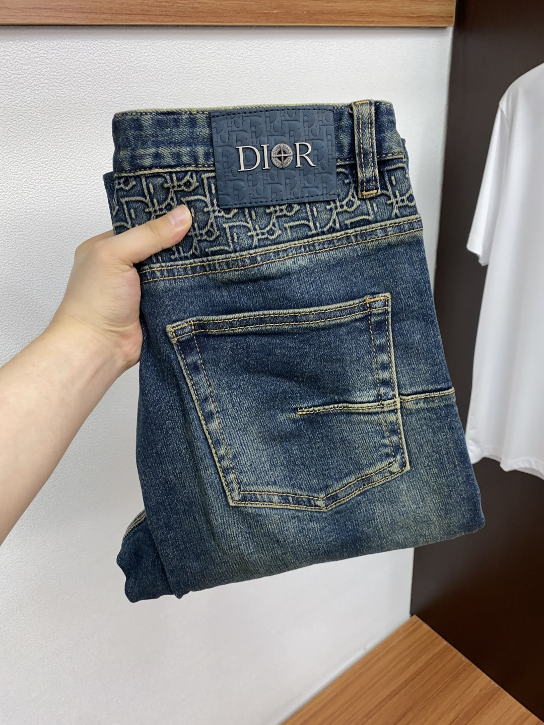 迪奥 25新款 市场独家订制进口丹宁牛仔面料 稀缺面料 超级舒服 工艺复杂四季款牛仔裤 针织牛从做旧 独