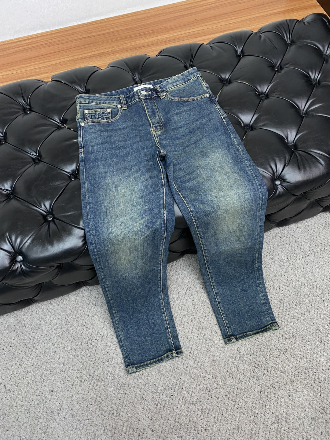 迪奥 25新款 市场独家订制进口丹宁牛仔面料 稀缺面料 超级舒服 工艺复杂四季款牛仔裤 针织牛从做旧 独