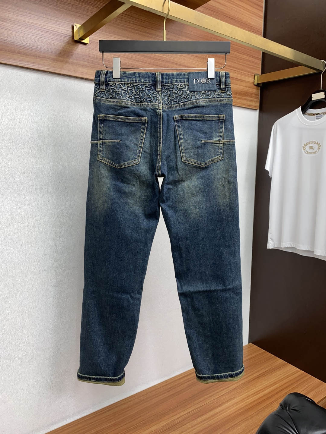 迪奥 25新款 市场独家订制进口丹宁牛仔面料 稀缺面料 超级舒服 工艺复杂四季款牛仔裤 针织牛从做旧 独