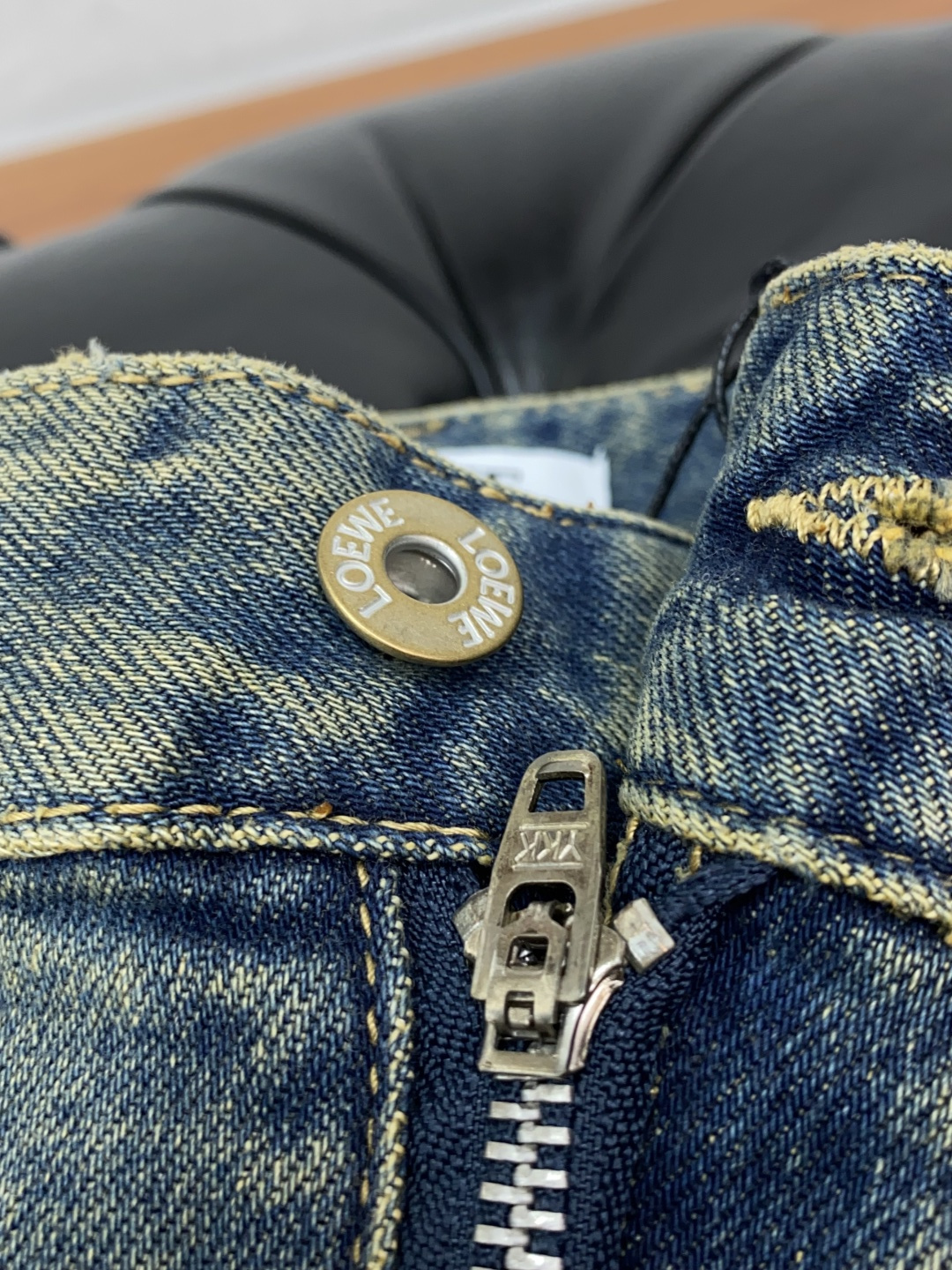 罗意威 25新款 市场独家订制进口丹宁牛仔面料 稀缺面料 超级舒服 工艺复杂四季款牛仔裤 针织牛从做旧 