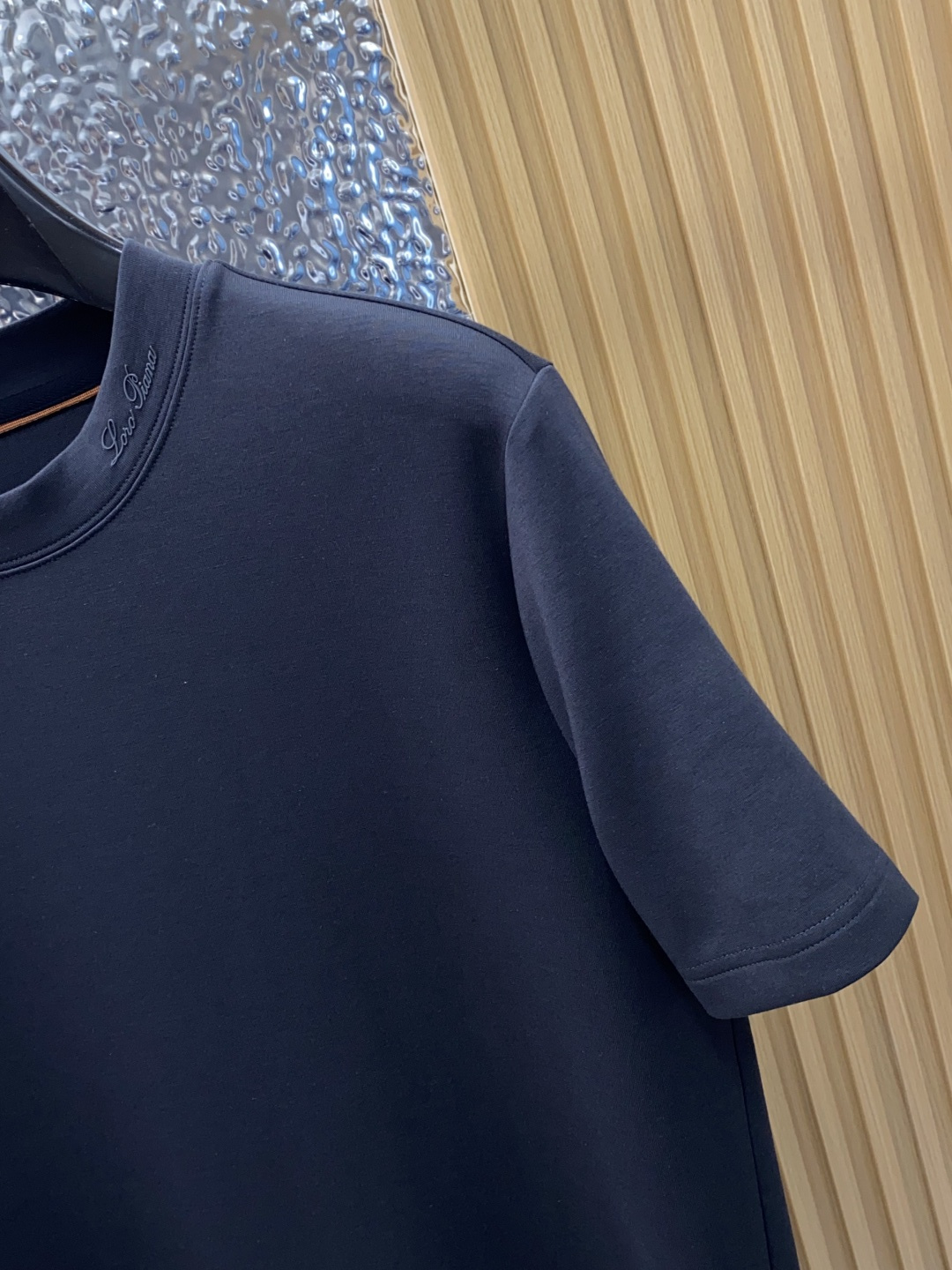 lP🆕 诺悠翩雅 2025秋冬新款.加厚打底单穿短袖T袖卫衣 订制320莫代尔空气层加厚面料.前后工艺细