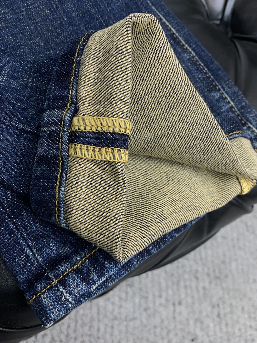 古奇 25新款 市场独家订制进口丹宁牛仔面料 稀缺面料 超级舒服 工艺复杂四季款牛仔裤 针织牛从做旧 独