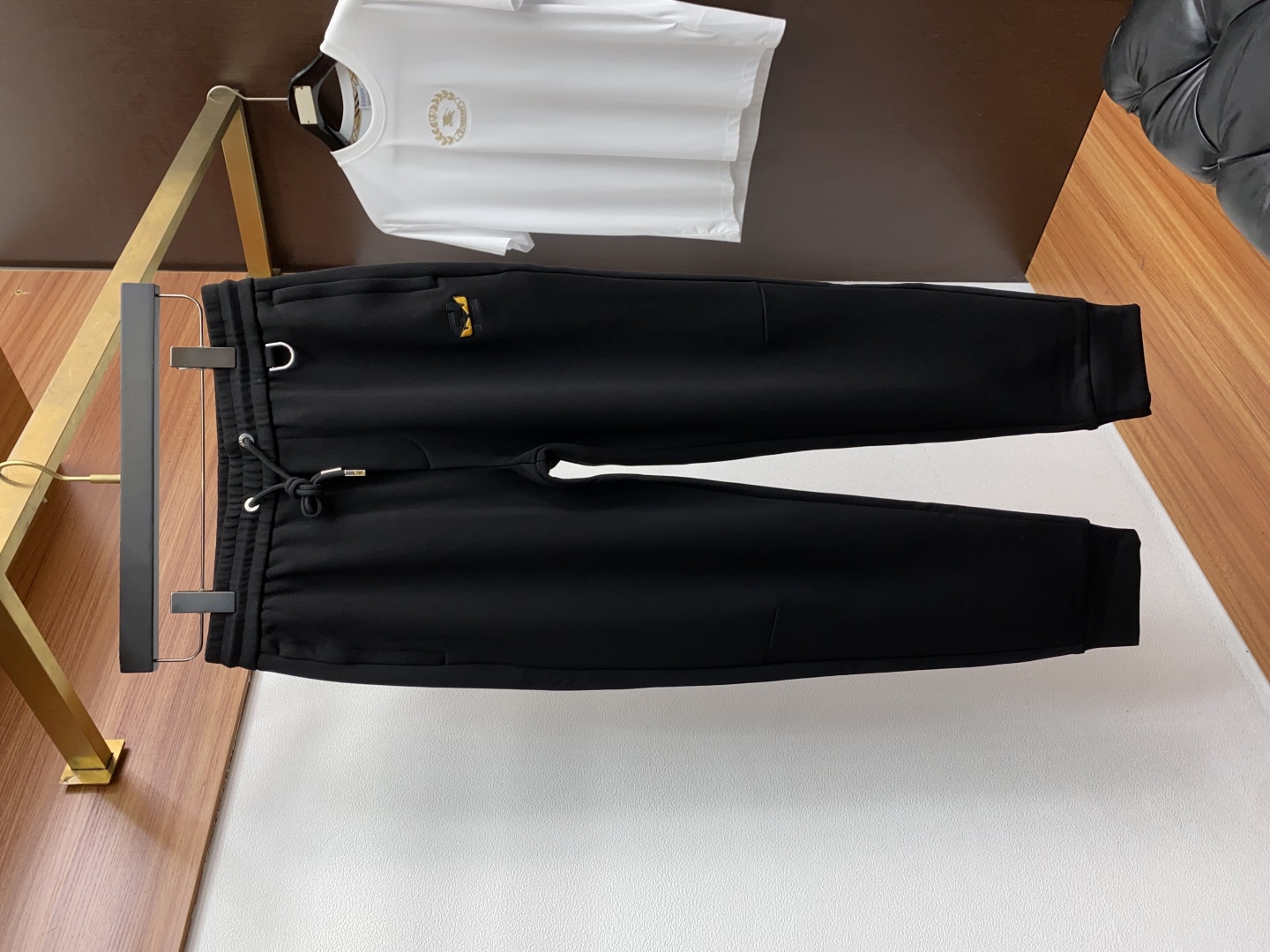 芬迪 2025SS早秋冬新品 针织棉加绒加厚面料男士运动户外休闲裤 每季必出的类型，无需质疑的热卖王牌单