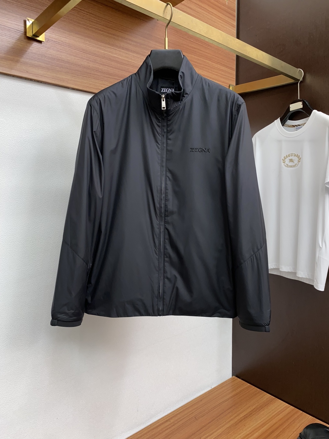 杰尼亚 25ss最新品 经典夹克外套，设计帅气有型！百搭必备单品，时尚潮牌， 轻松营造酷帅氛围感 ，高级