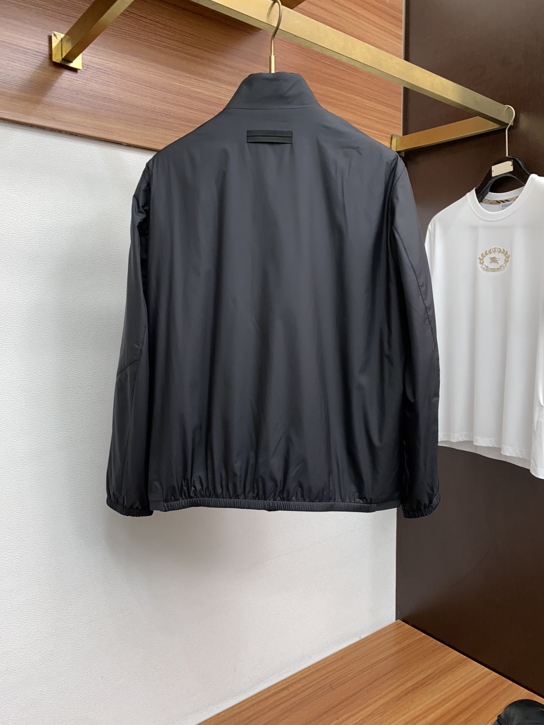 杰尼亚 25ss最新品 经典夹克外套，设计帅气有型！百搭必备单品，时尚潮牌， 轻松营造酷帅氛围感 ，高级