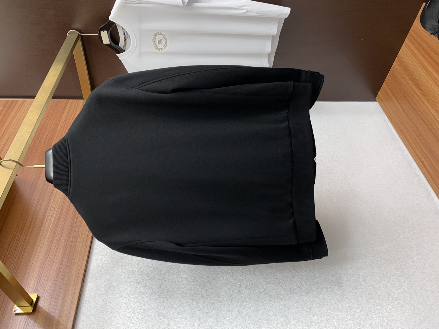lP🆕 诺悠翩雅 25ss最新品 经典夹克外套，设计帅气有型！百搭必备单品，时尚潮牌， 轻松营造酷帅氛围