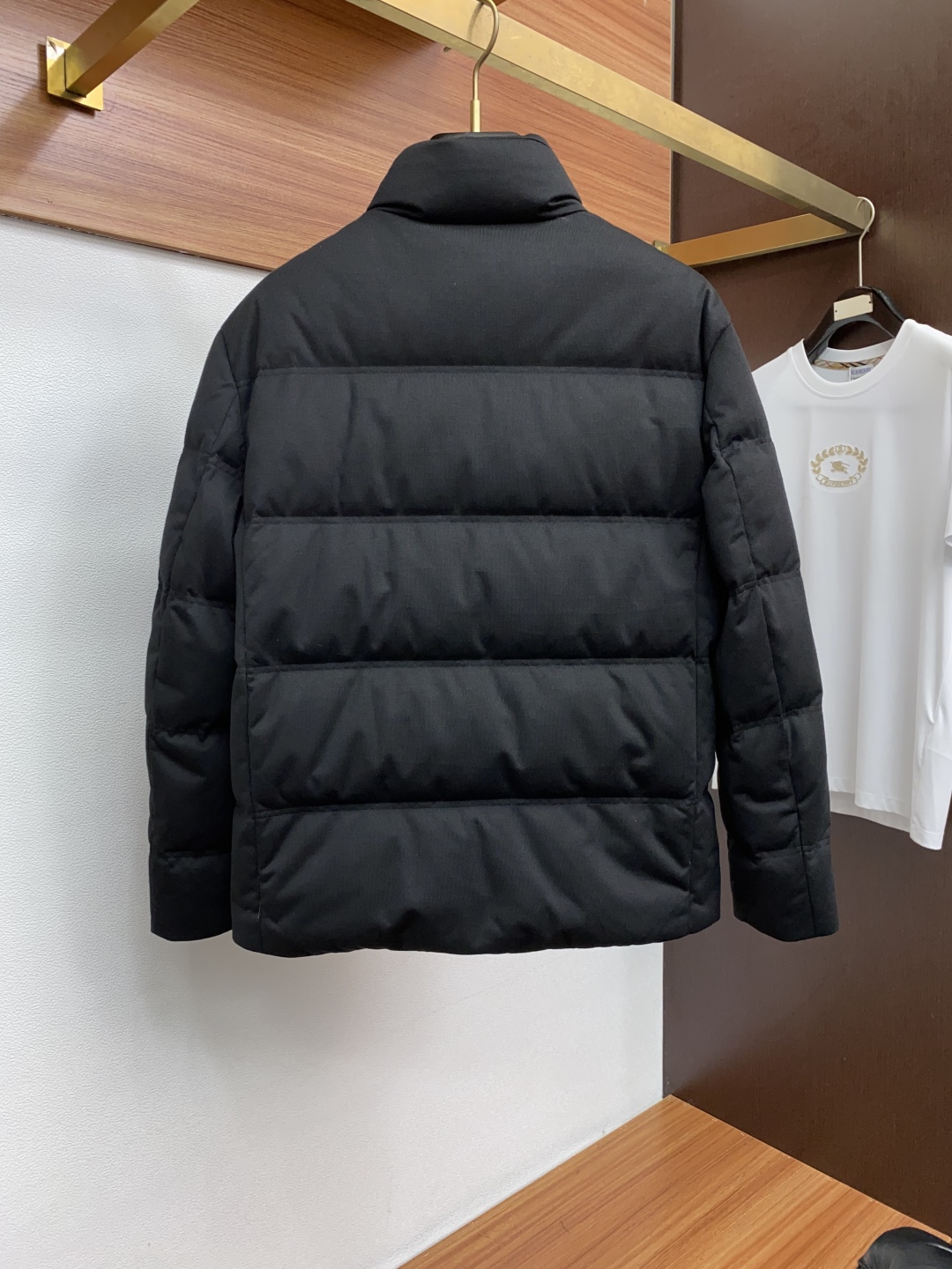 杰尼亚 25ss最新品 经典羽绒服外套，设计帅气有型！百搭必备单品，时尚潮牌， 轻松营造酷帅氛围感 ，高