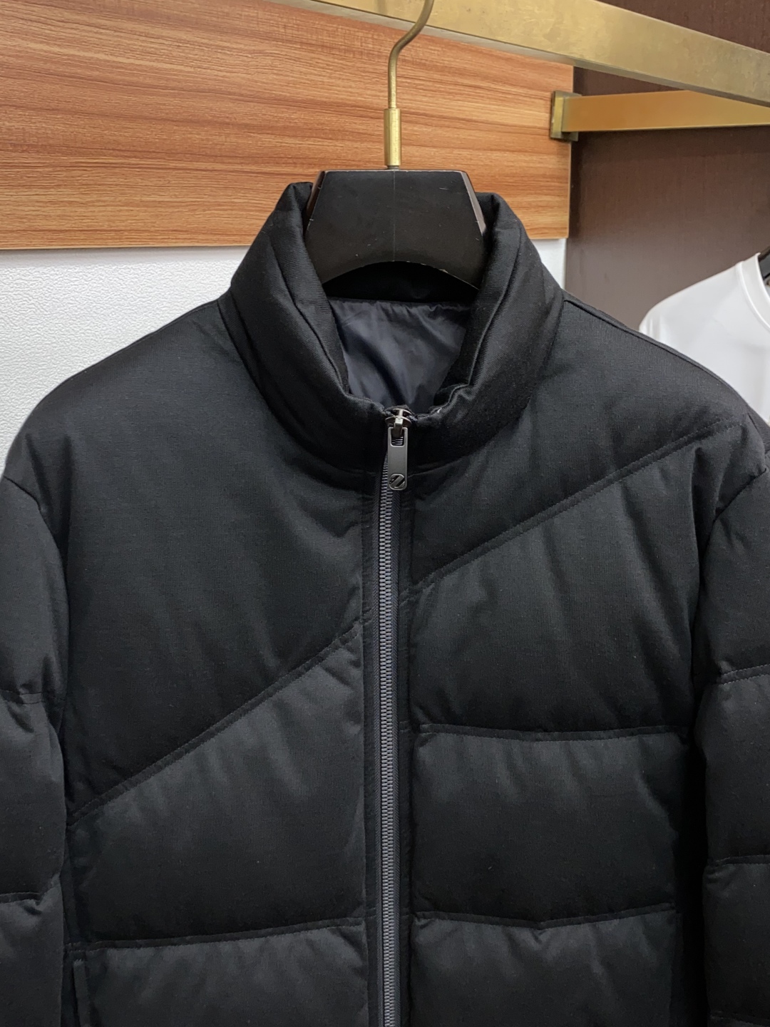 杰尼亚 25ss最新品 经典羽绒服外套，设计帅气有型！百搭必备单品，时尚潮牌， 轻松营造酷帅氛围感 ，高
