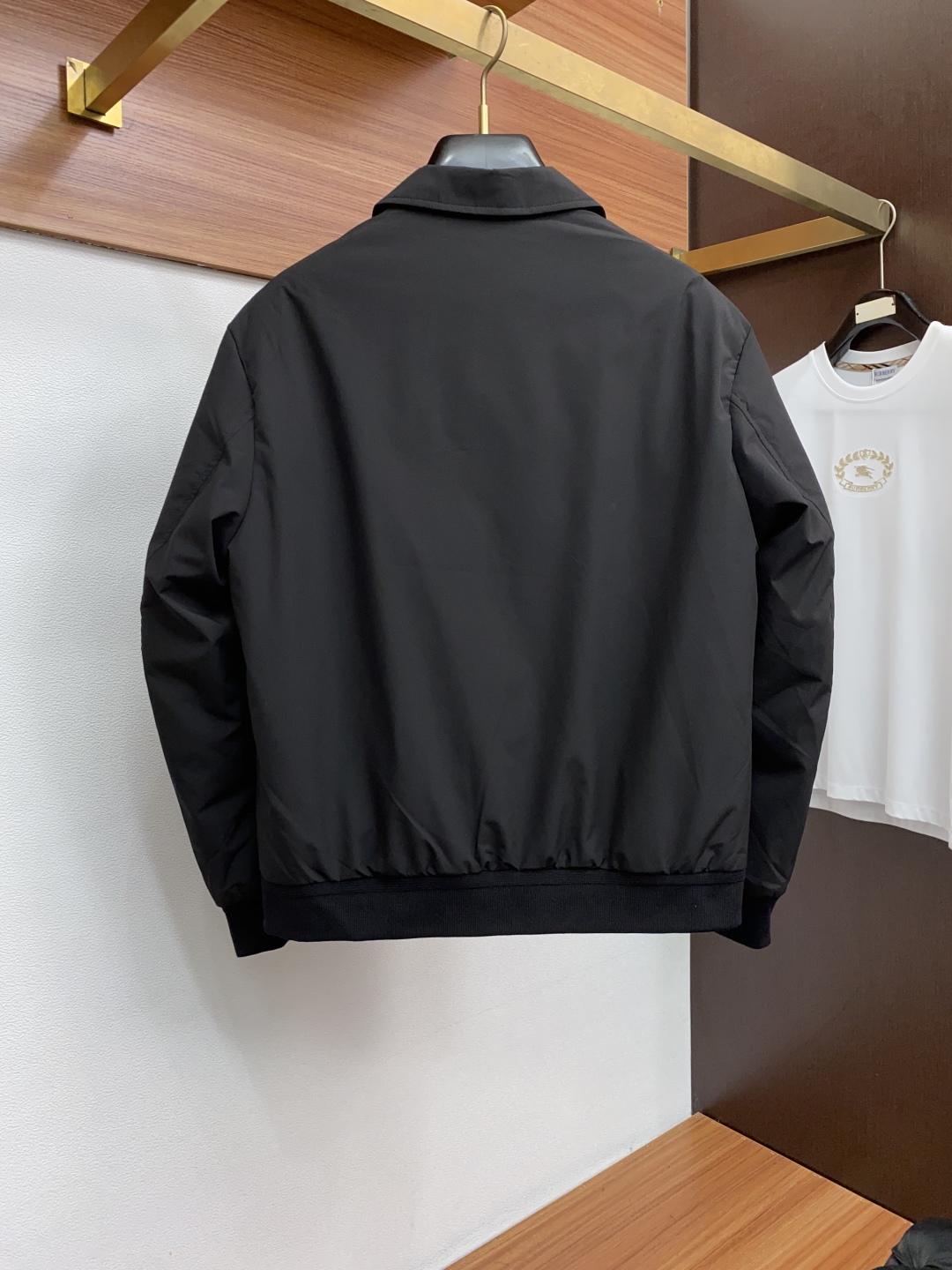 BC 25ss最新品 经典羽绒夹克外套，设计帅气有型！百搭必备单品，时尚潮牌， 轻松营造酷帅氛围感 ，高