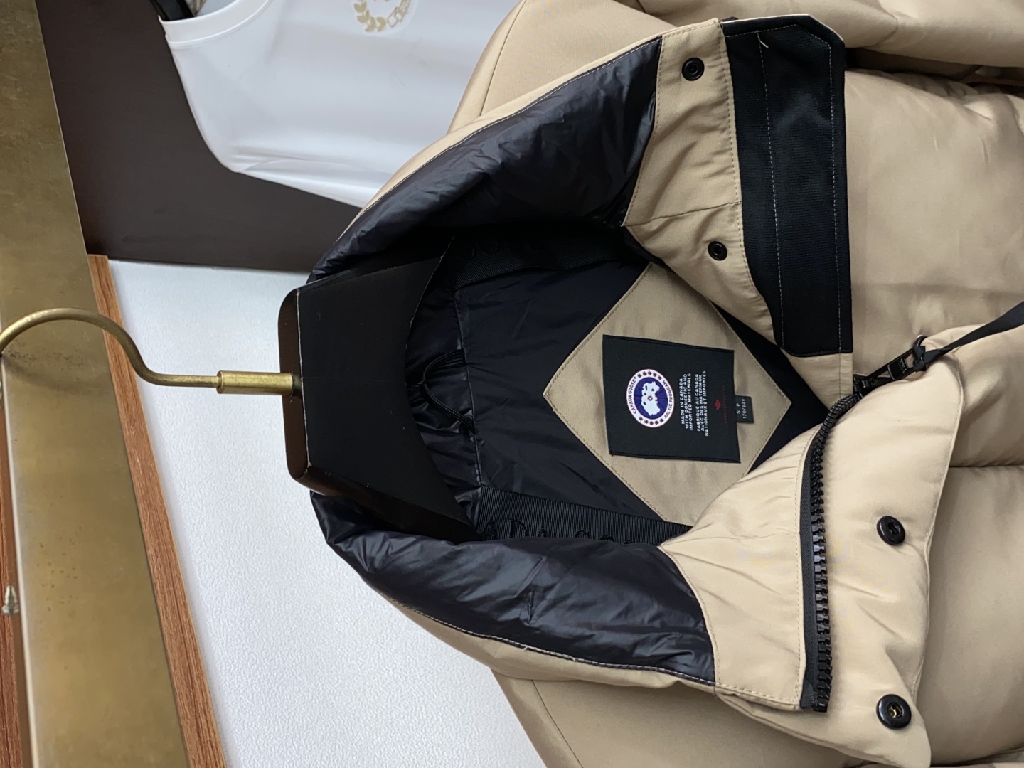 女款 大鹅 秋冬新款羽绒服 原版1:1订制五金配件全进口原版定制 欢迎专柜对比 绝对的高品质 采用顶级9