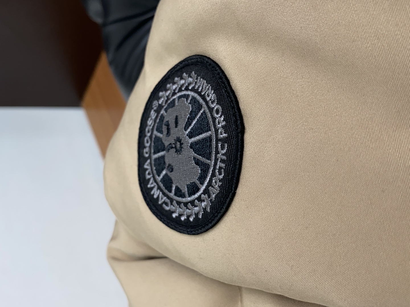 女款 大鹅 秋冬新款羽绒服 原版1:1订制五金配件全进口原版定制 欢迎专柜对比 绝对的高品质 采用顶级9