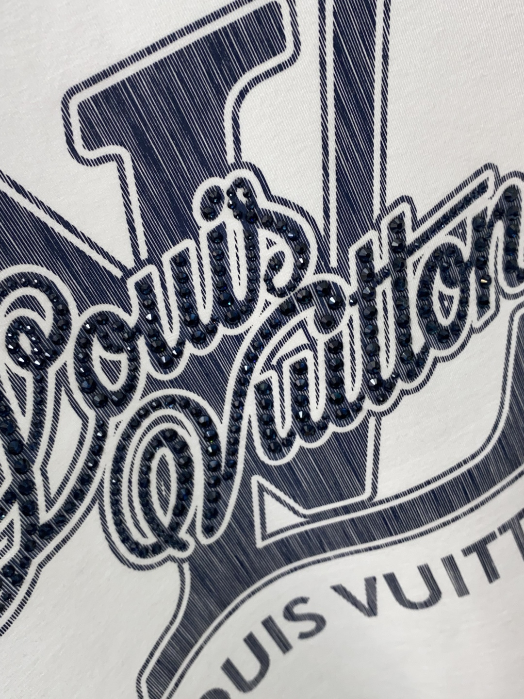 1v 路易威登 香港洋行渠道货，纯正血统品质，高端短袖卫衣 时髦且复古、雅痞而随性、气质而优雅！整体的形