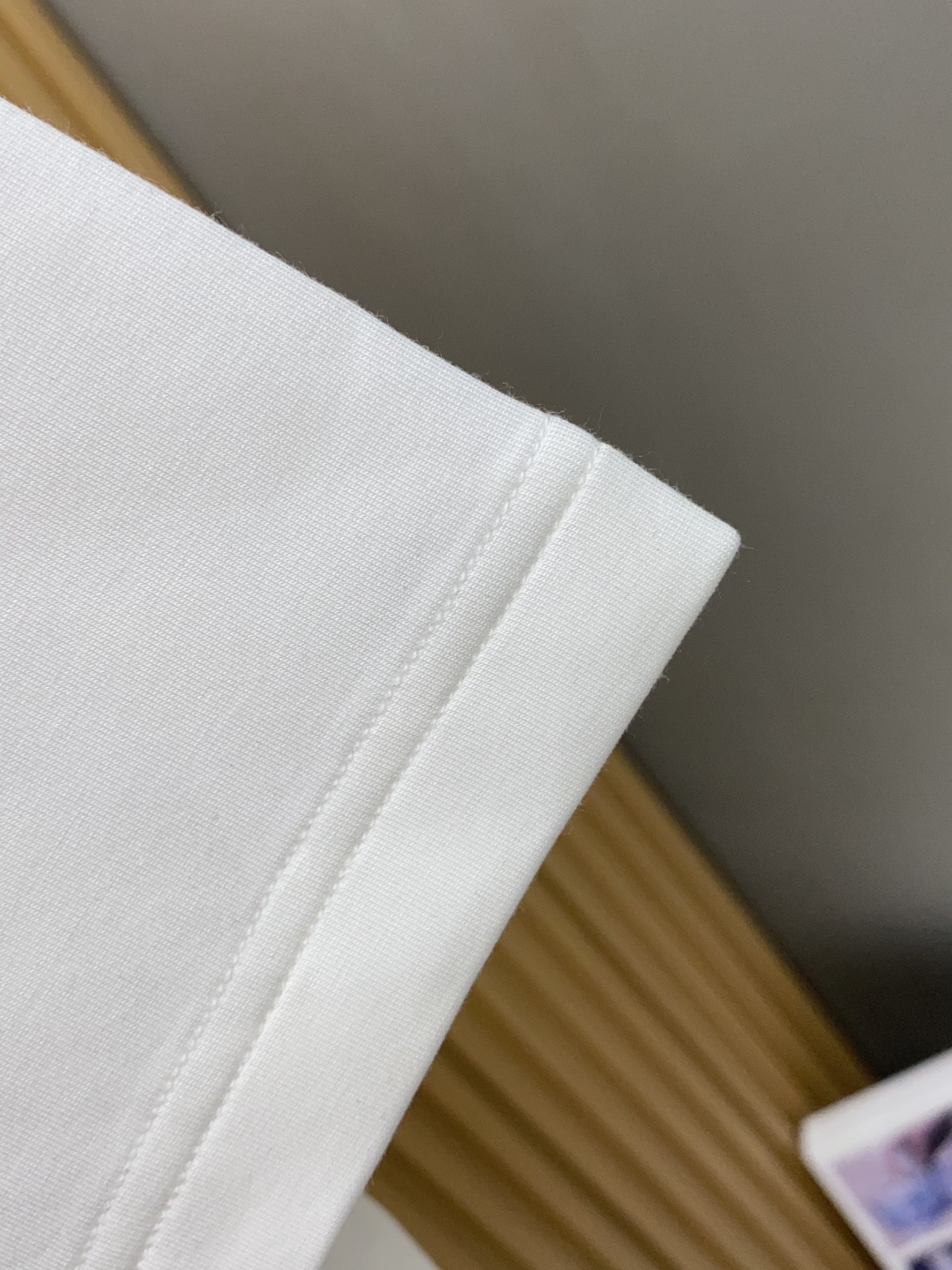 1v 路易威登 香港洋行渠道货，纯正血统品质，高端短袖卫衣 时髦且复古、雅痞而随性、气质而优雅！整体的形