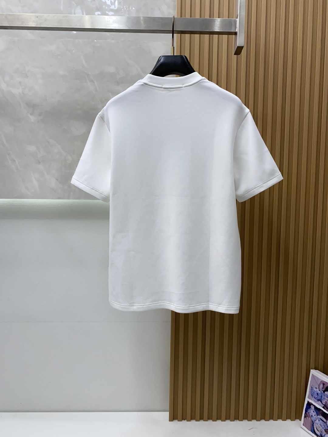 1v 路易威登 香港洋行渠道货，纯正血统品质，高端短袖卫衣 时髦且复古、雅痞而随性、气质而优雅！整体的形