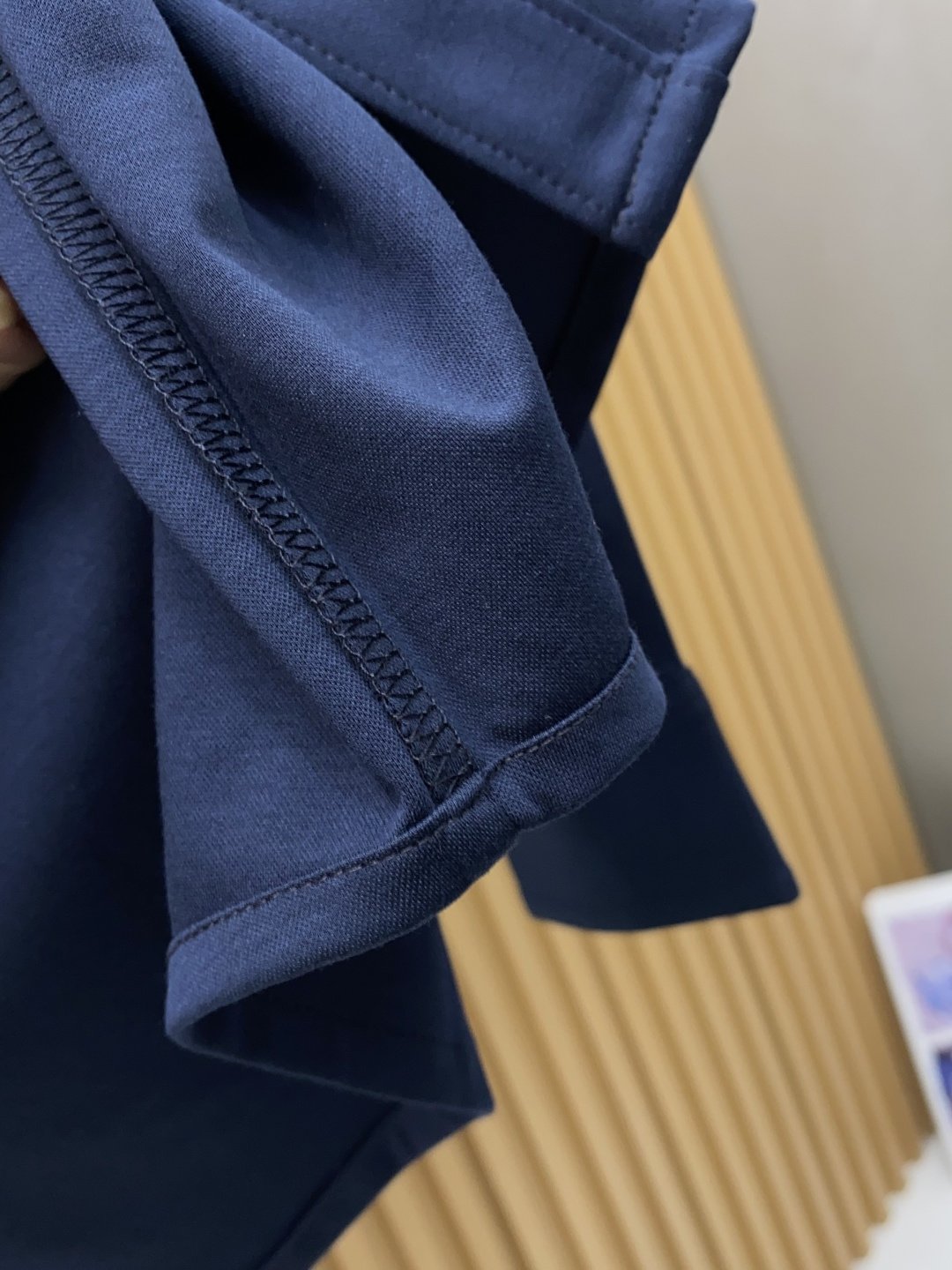 TB 香港洋行渠道货，纯正血统品质，高端短袖衬衫系列！时髦且复古、雅痞而随性、气质而优雅！整体的形态风格