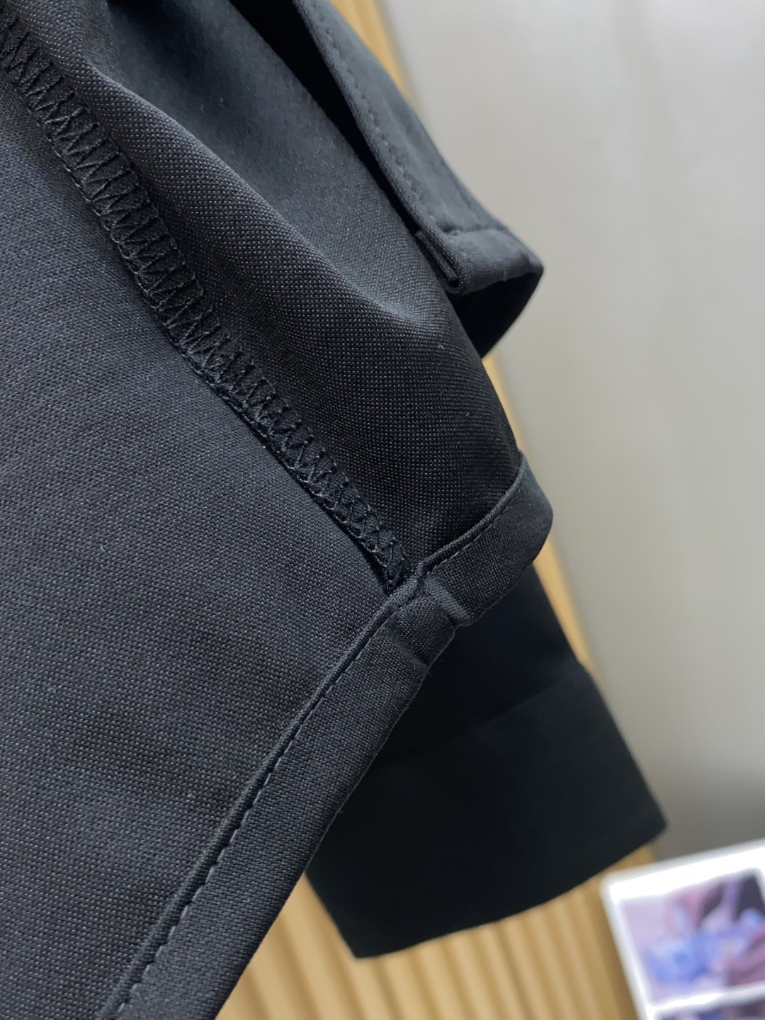 TB 香港洋行渠道货，纯正血统品质，高端短袖衬衫系列！时髦且复古、雅痞而随性、气质而优雅！整体的形态风格