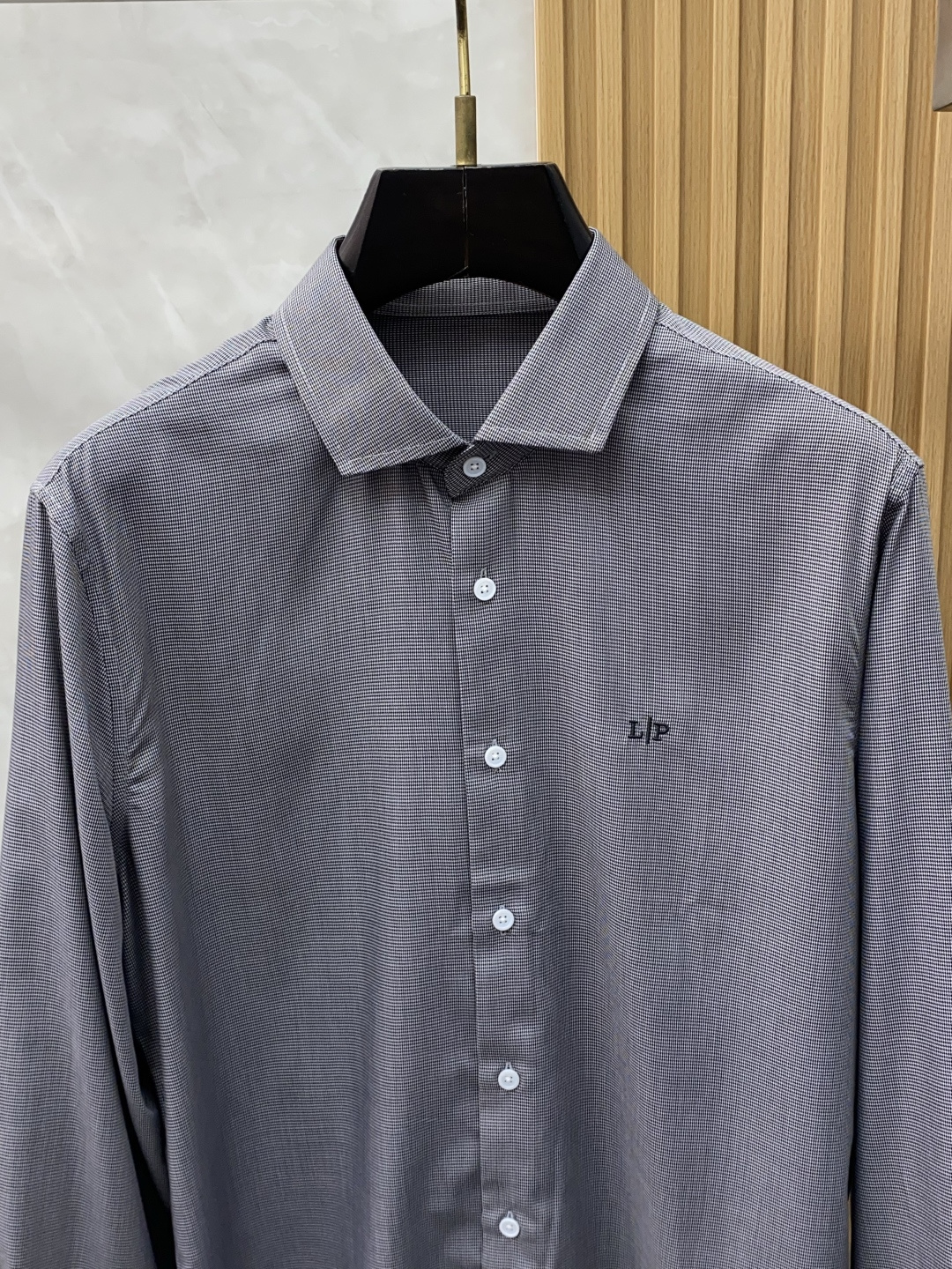 独家专供新款原单男士衬衣高端定制 高版本 时尚百搭爆款 原版进口纯棉面料logo图案设计 手感超柔软细腻