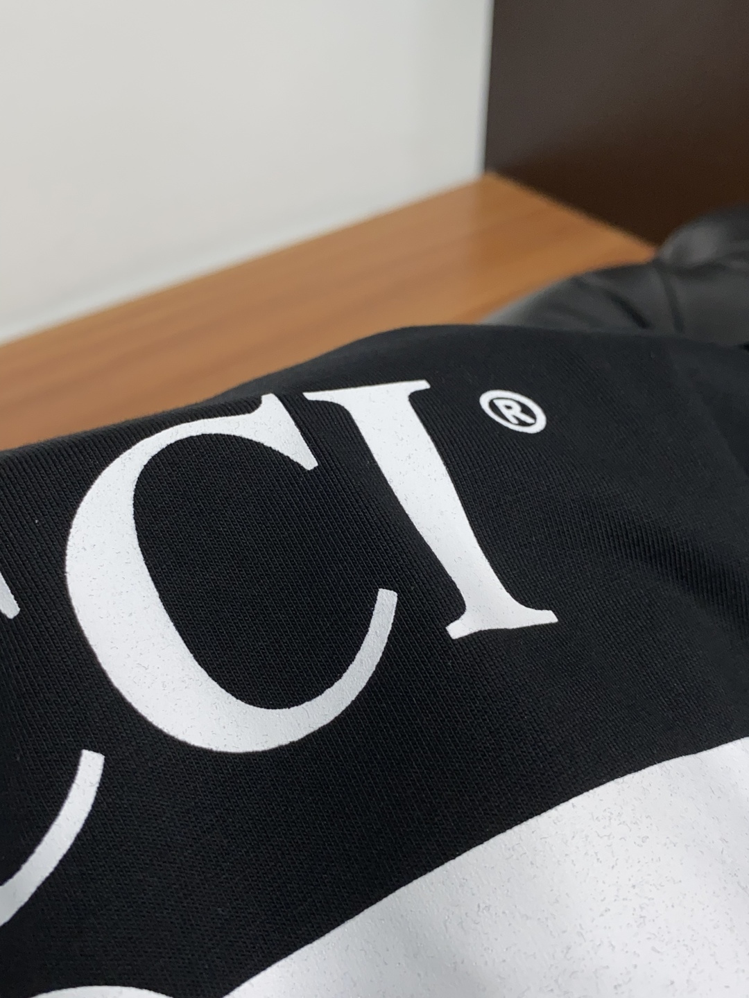 古奇 2025秋冬新品，男士基础款圆领长袖T恤打底衫！贸易公司渠道稀出，同步GW发售，选用客供进口26S