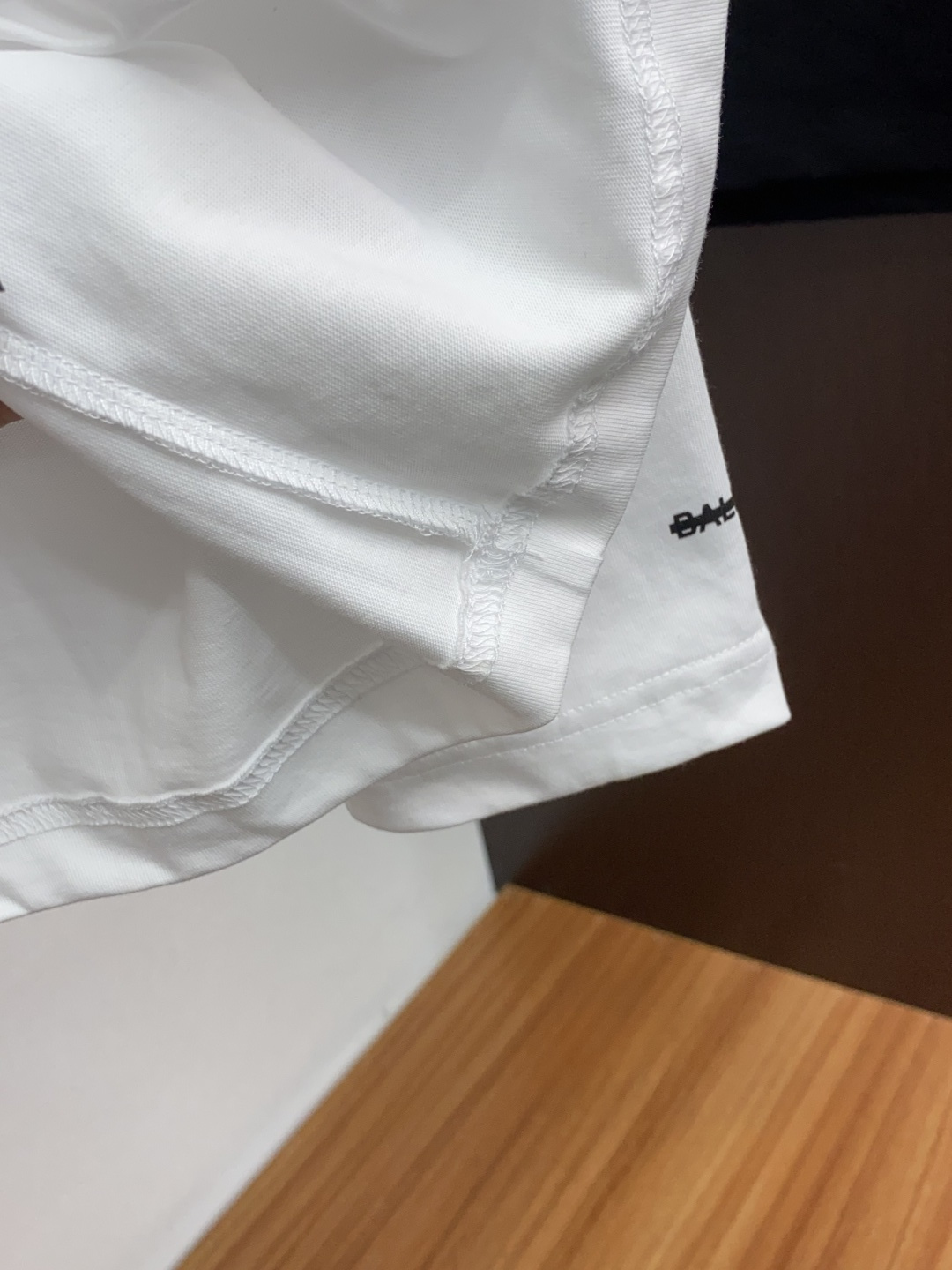 巴黎世家 2025秋冬新品，男士基础款圆领长袖T恤打底衫！贸易公司渠道稀出，同步GW发售，选用客供进口2