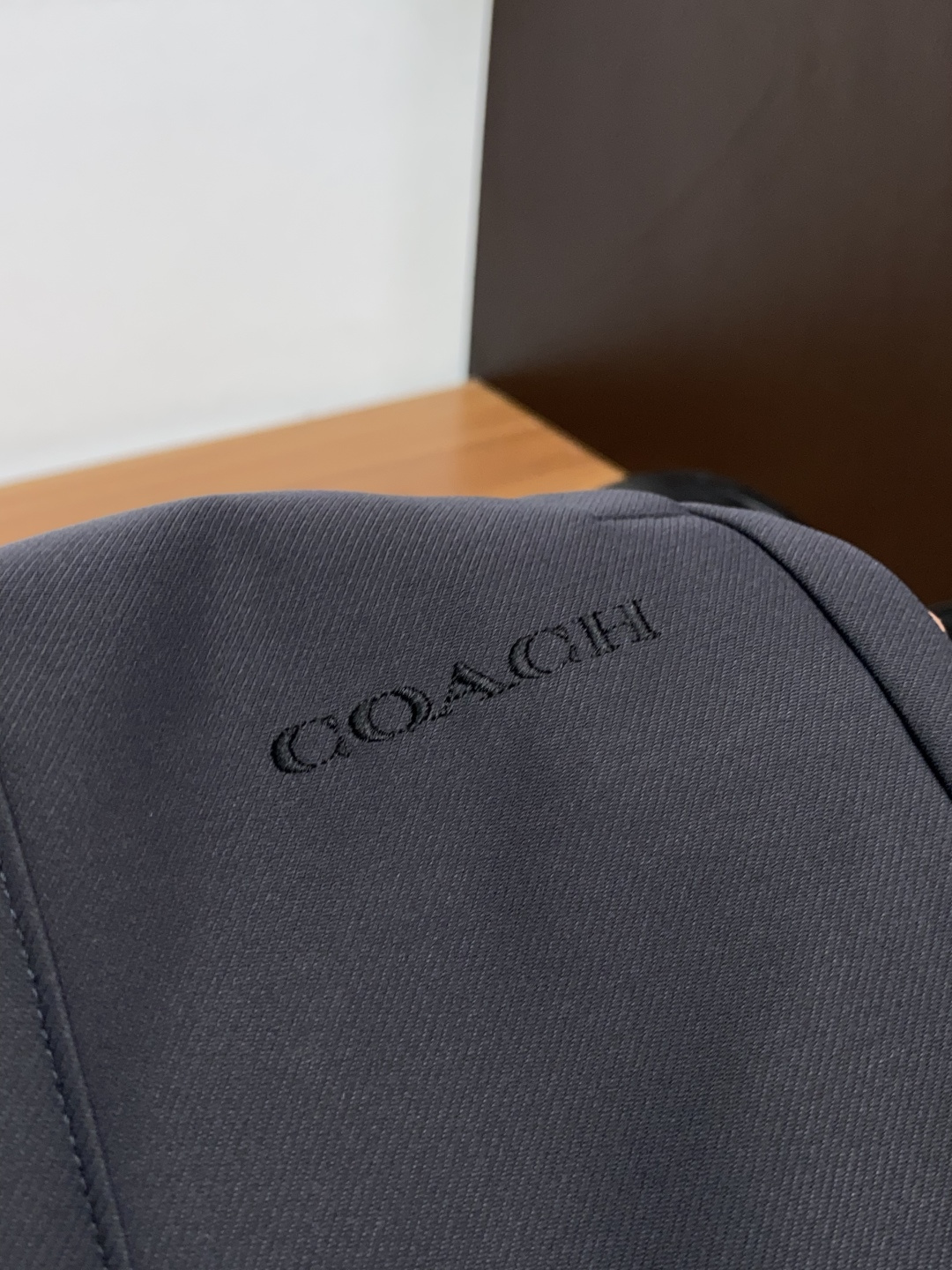 寇驰 专供新款休闲裤 高端版本！专柜定制面料 舒适度高，前幅精致刺绣 细节无可挑剔，品牌元素设计理念，体