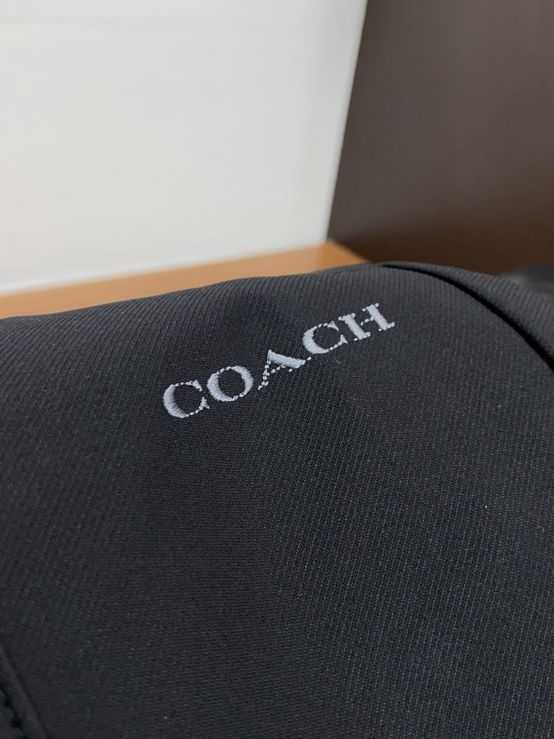 寇驰 专供新款休闲裤 高端版本！专柜定制面料 舒适度高，前幅精致刺绣 细节无可挑剔，品牌元素设计理念，体