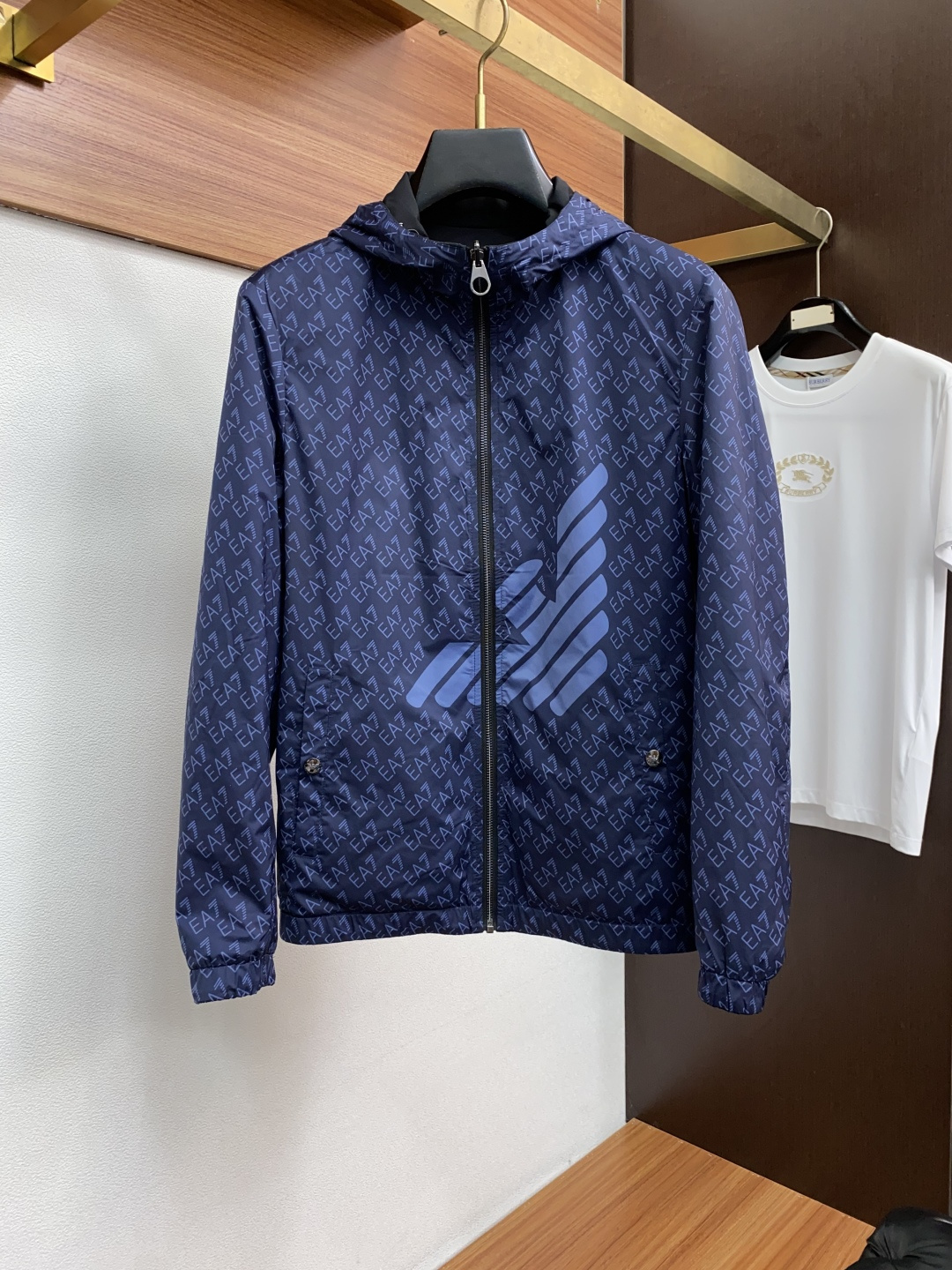 巴宝莉 25ss早秋【新品夹克外套爆款 秋冬专柜新款休闲时尚夹克外套！超前卫设计风格 细腻舒适 穿着非常