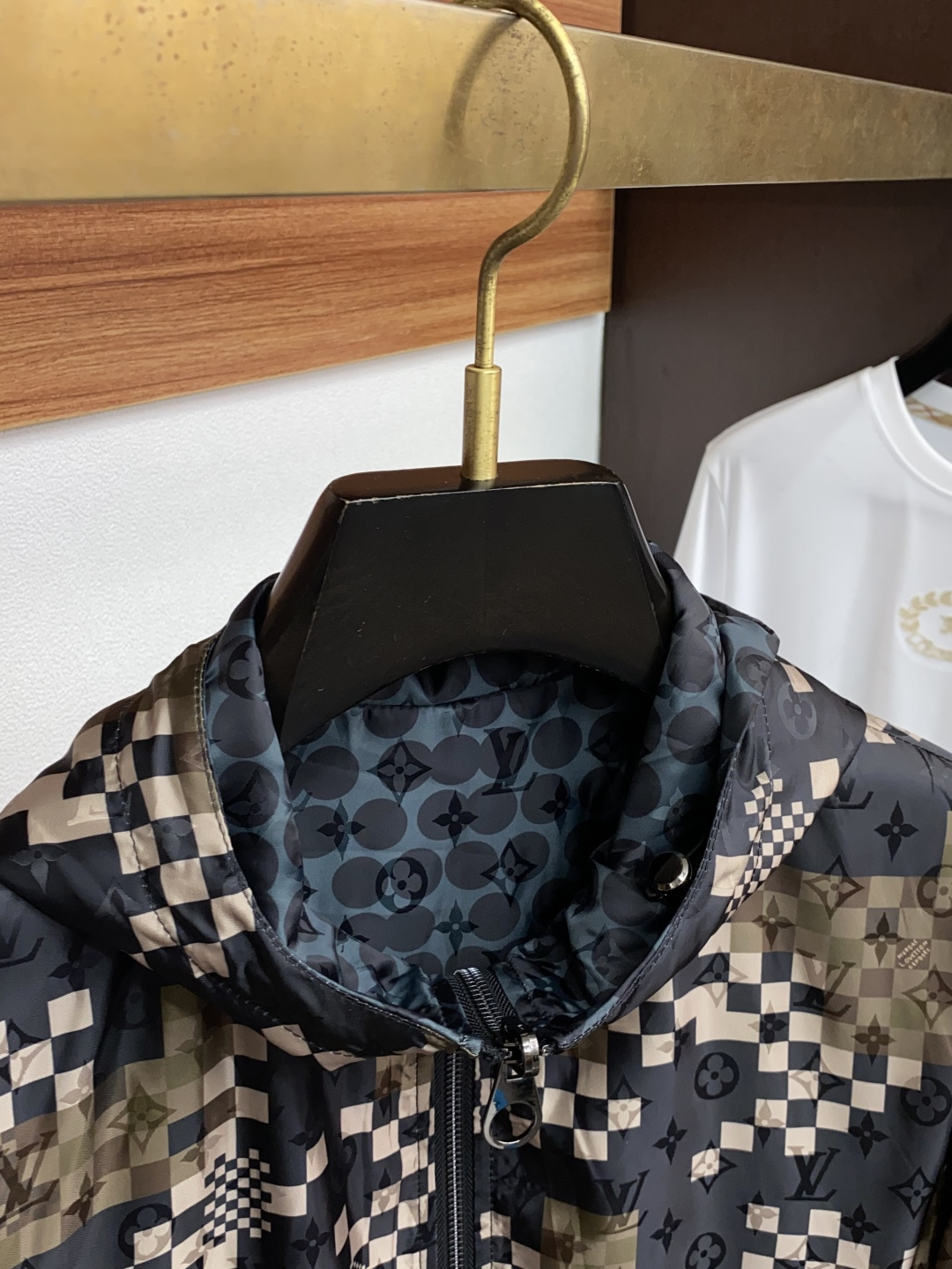 1v 路易威登 25ss早秋【新品夹克外套爆款 秋冬专柜新款休闲时尚夹克外套！超前卫设计风格 细腻舒适 